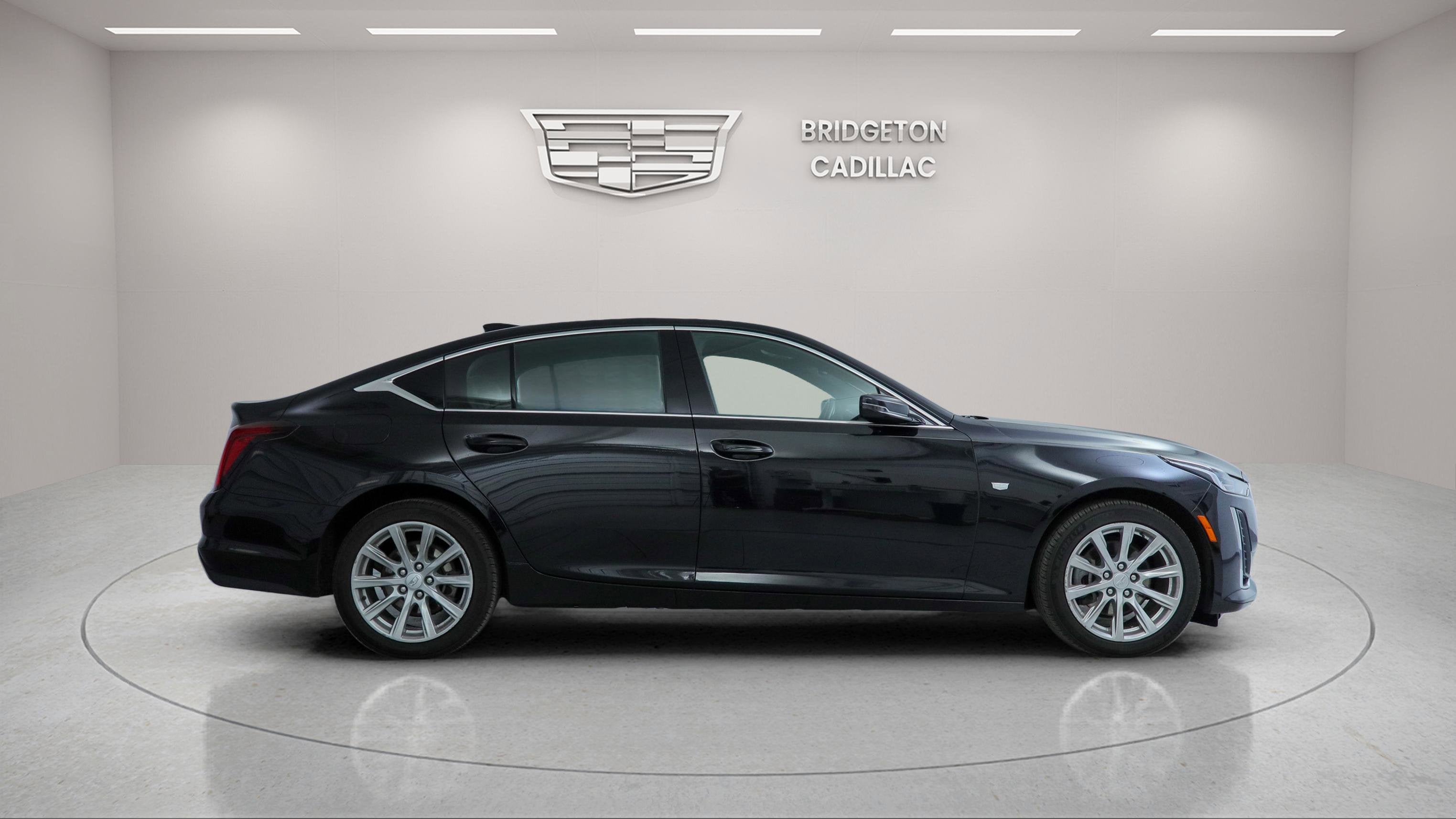 2024 Cadillac CT5 Luxury