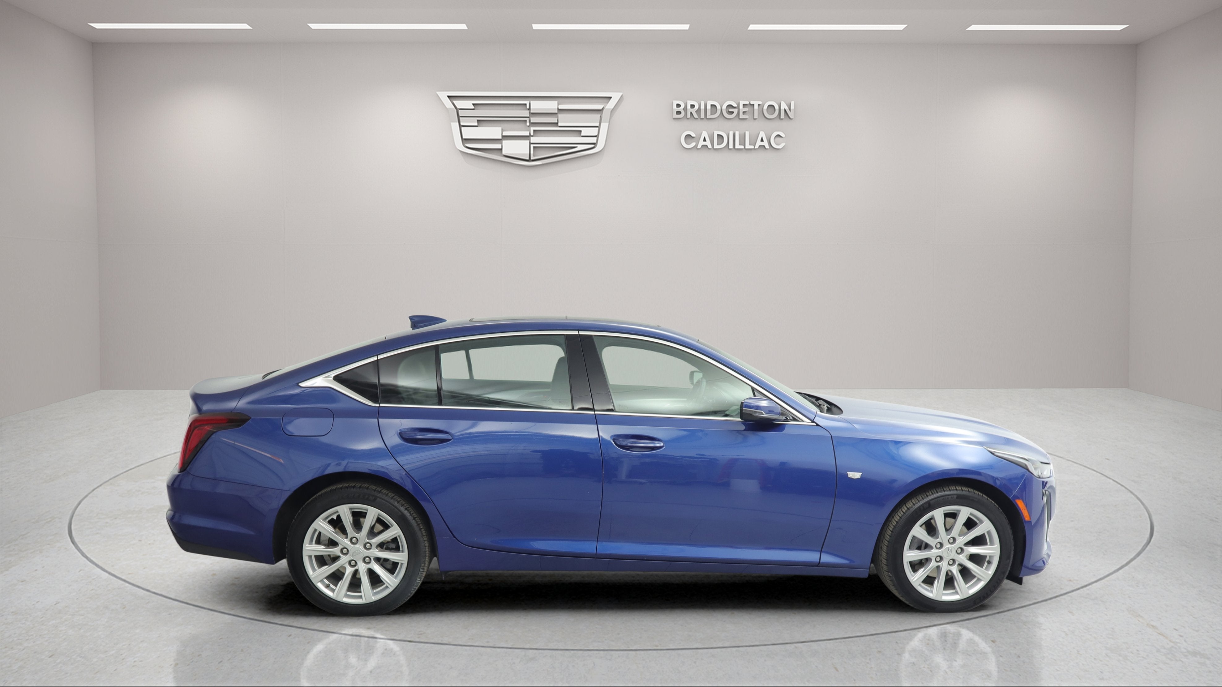 2023 Cadillac CT5 Luxury