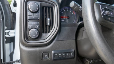 2022 Chevrolet Silverado 3500HD 4WD Crew Cab Long Bed WT