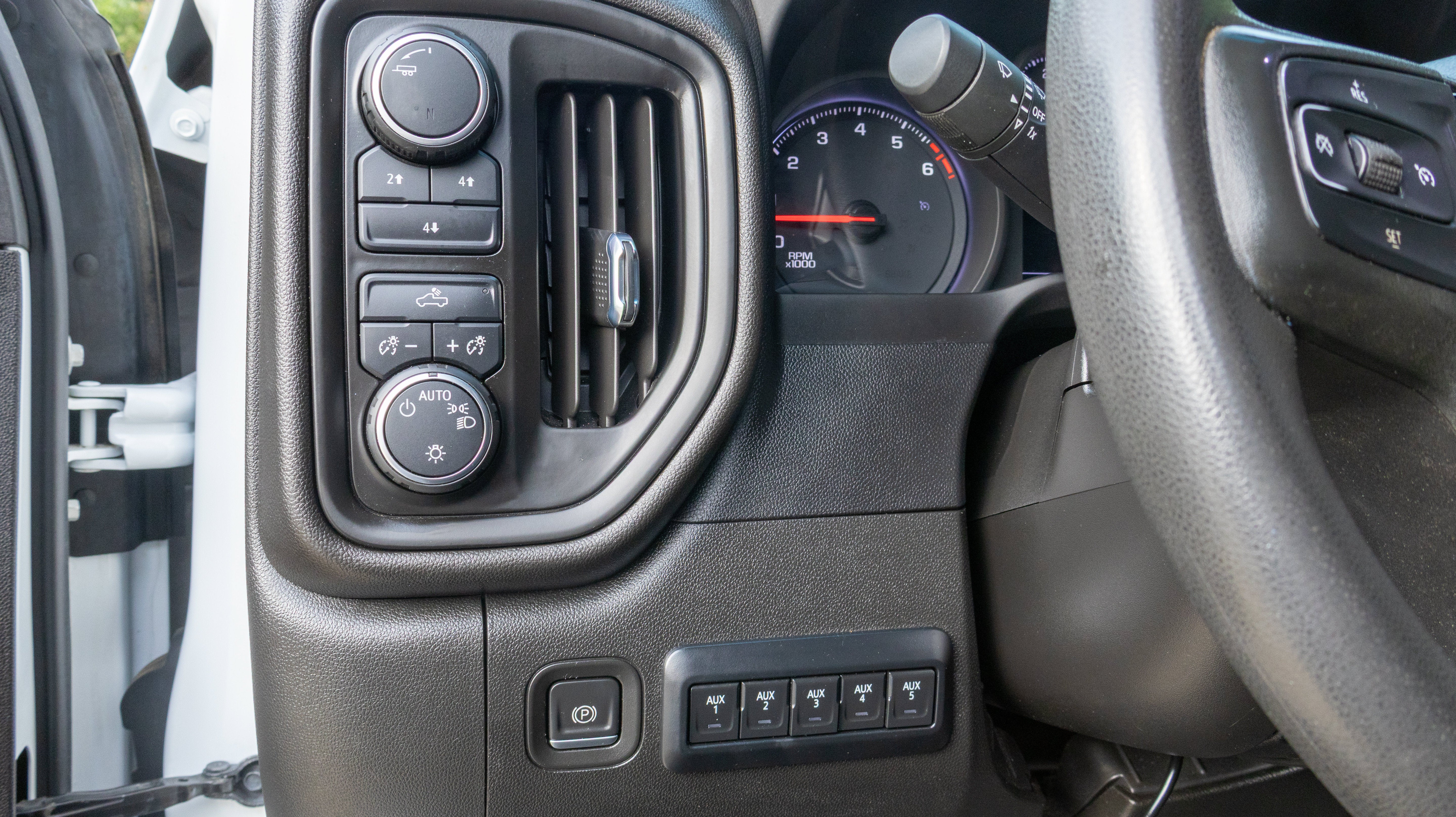 2022 Chevrolet Silverado 3500HD 4WD Crew Cab Long Bed WT