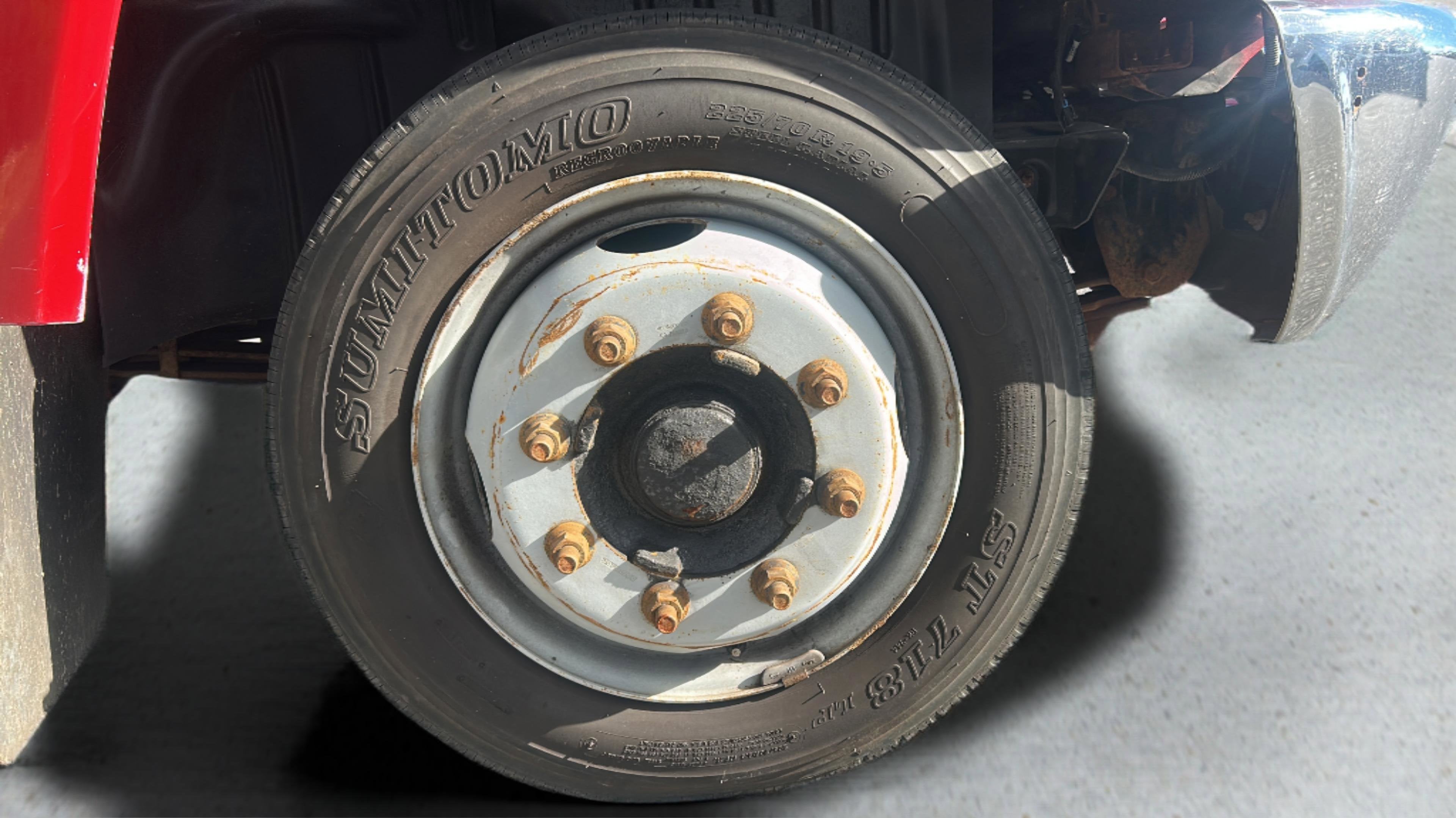 2005 Chevrolet CC5500 Regular Cab 2WD