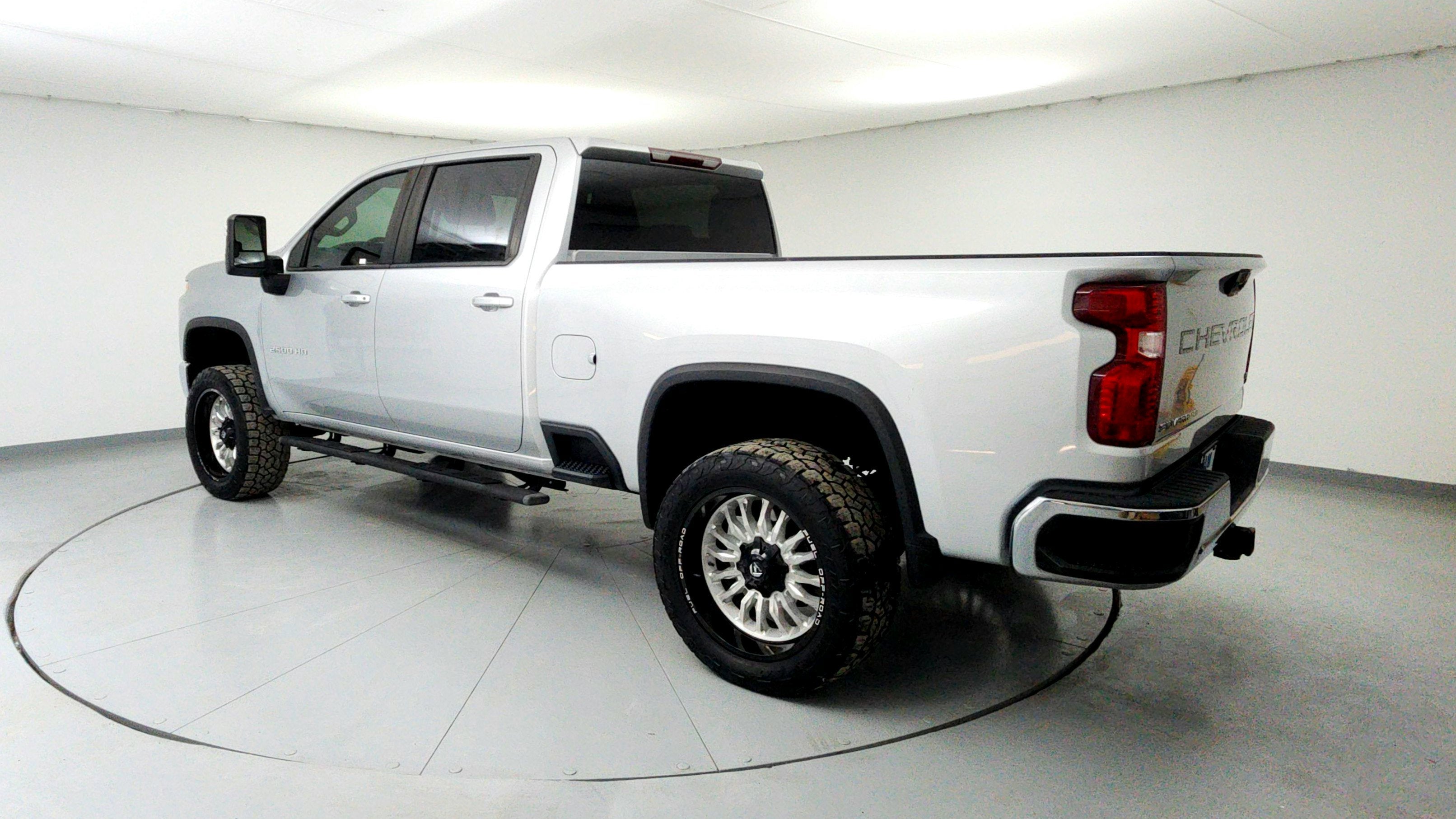 2022 Chevrolet Silverado 2500HD 4WD Crew Cab Standard Bed LT