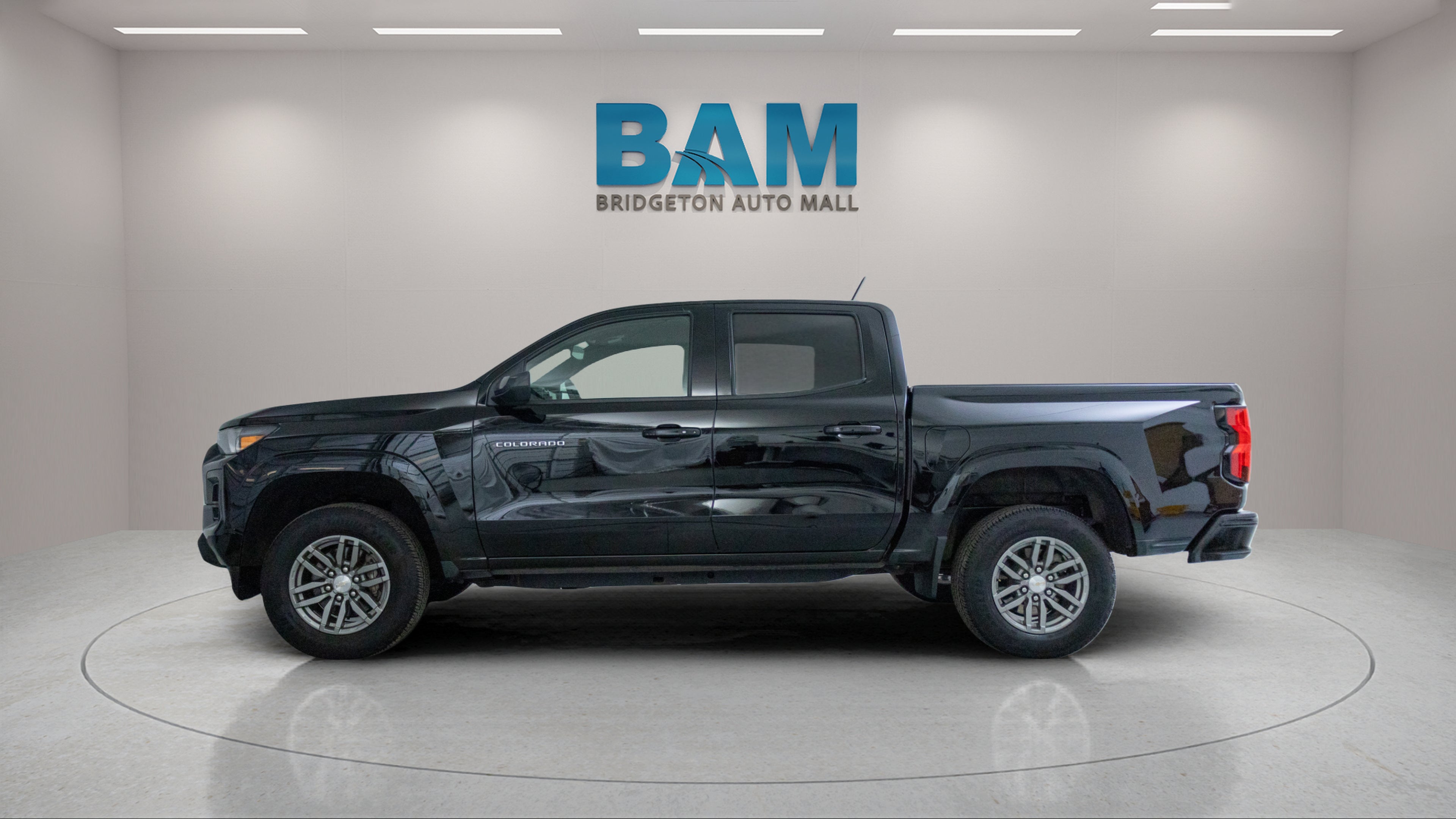 2023 Chevrolet Colorado 2WD Crew Cab Short Box LT