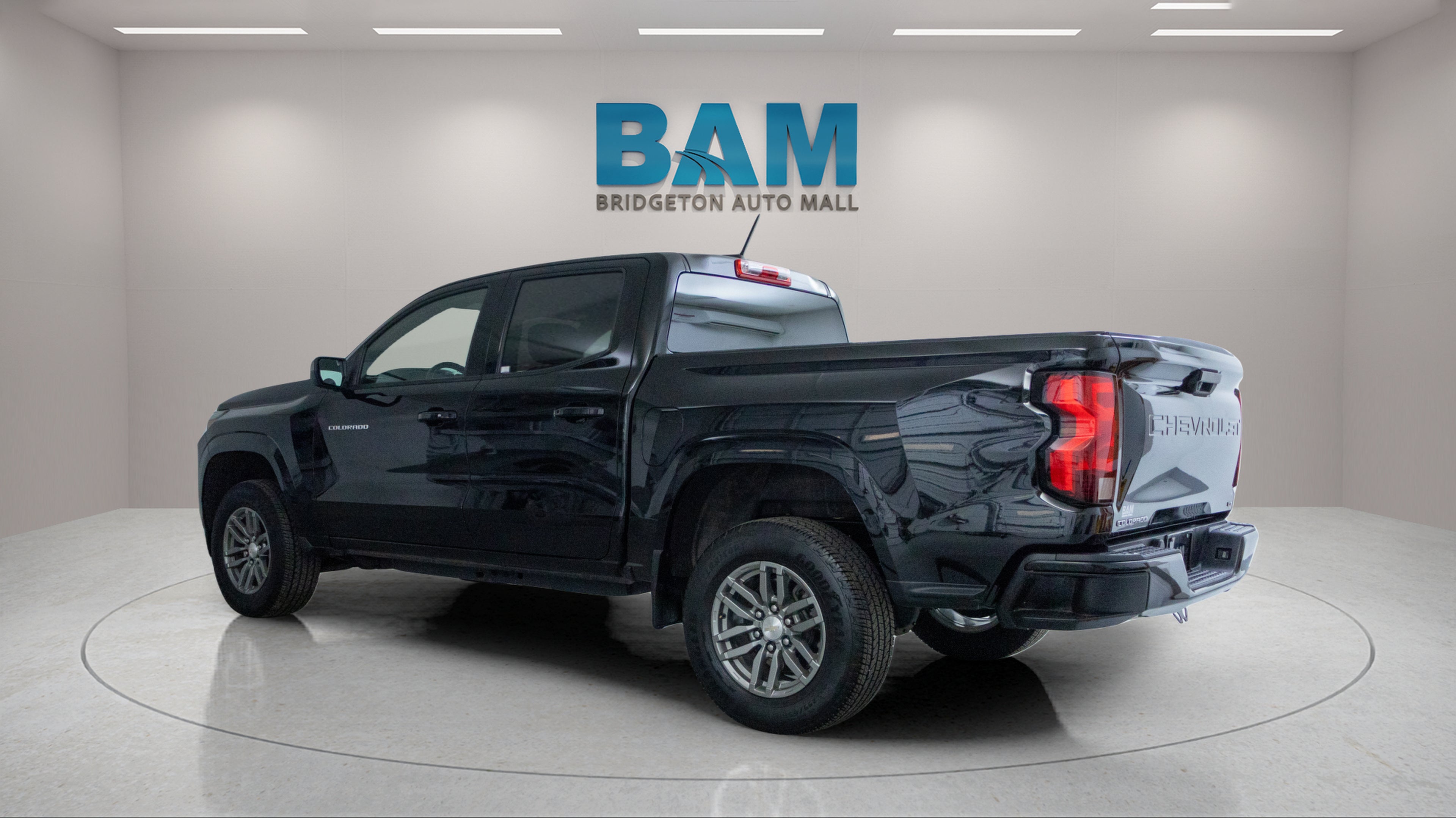 2023 Chevrolet Colorado 2WD Crew Cab Short Box LT