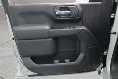 2022 Chevrolet Silverado 1500 4WD Crew Cab Short Bed Custom