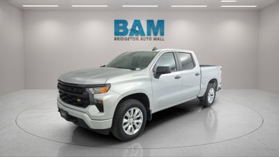 2022 Chevrolet Silverado 1500 4WD Crew Cab Short Bed Custom