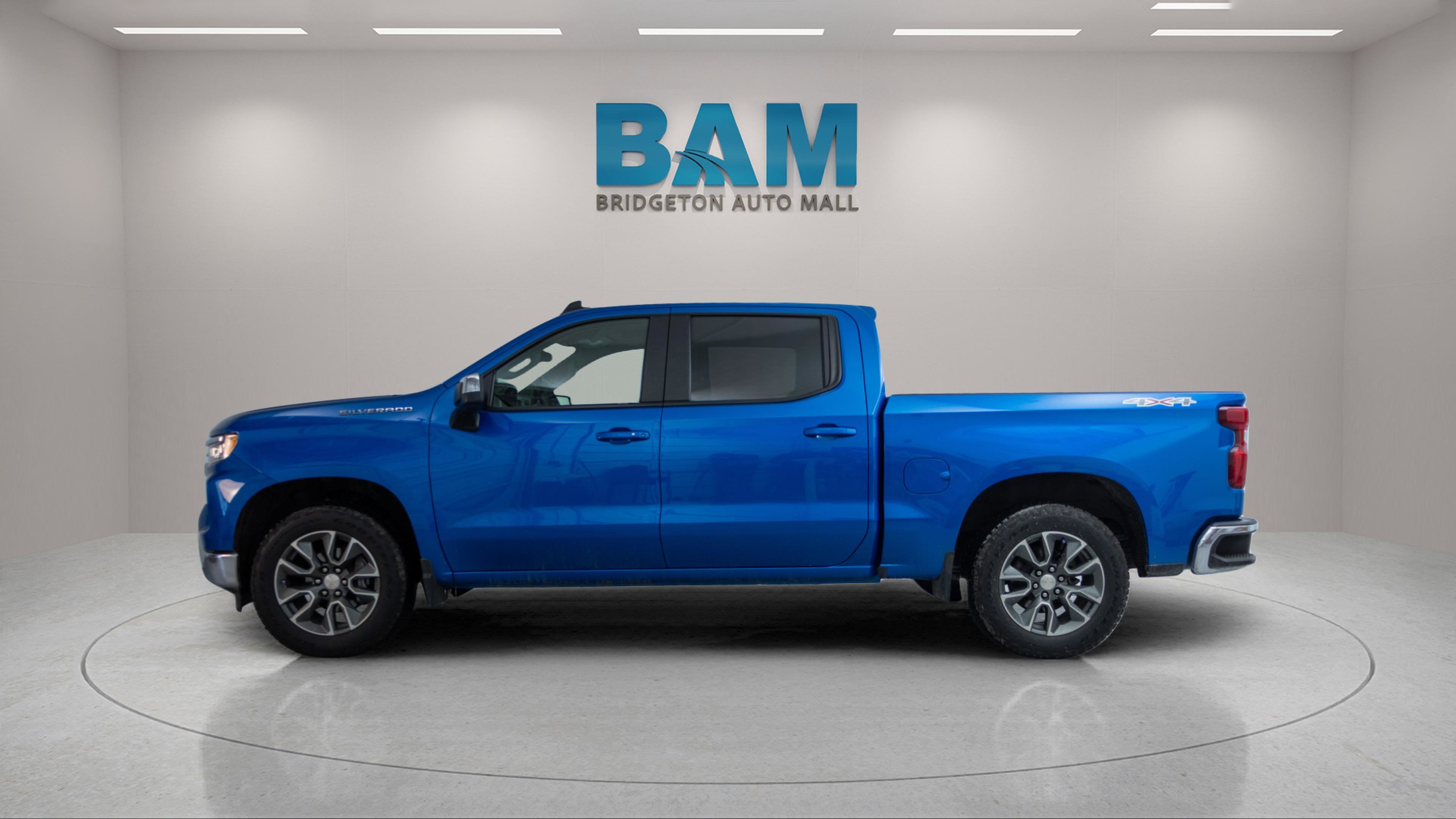 2023 Chevrolet Silverado 1500 4WD Crew Cab Standard Bed LT