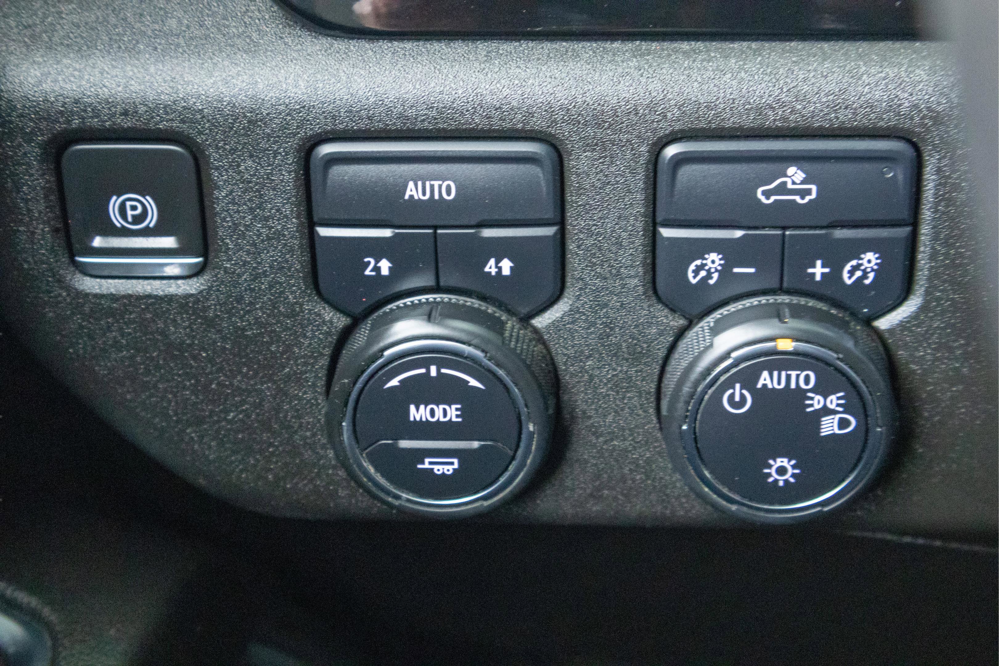 2022 Chevrolet Silverado 1500 4WD Crew Cab Short Bed LT with 2FL