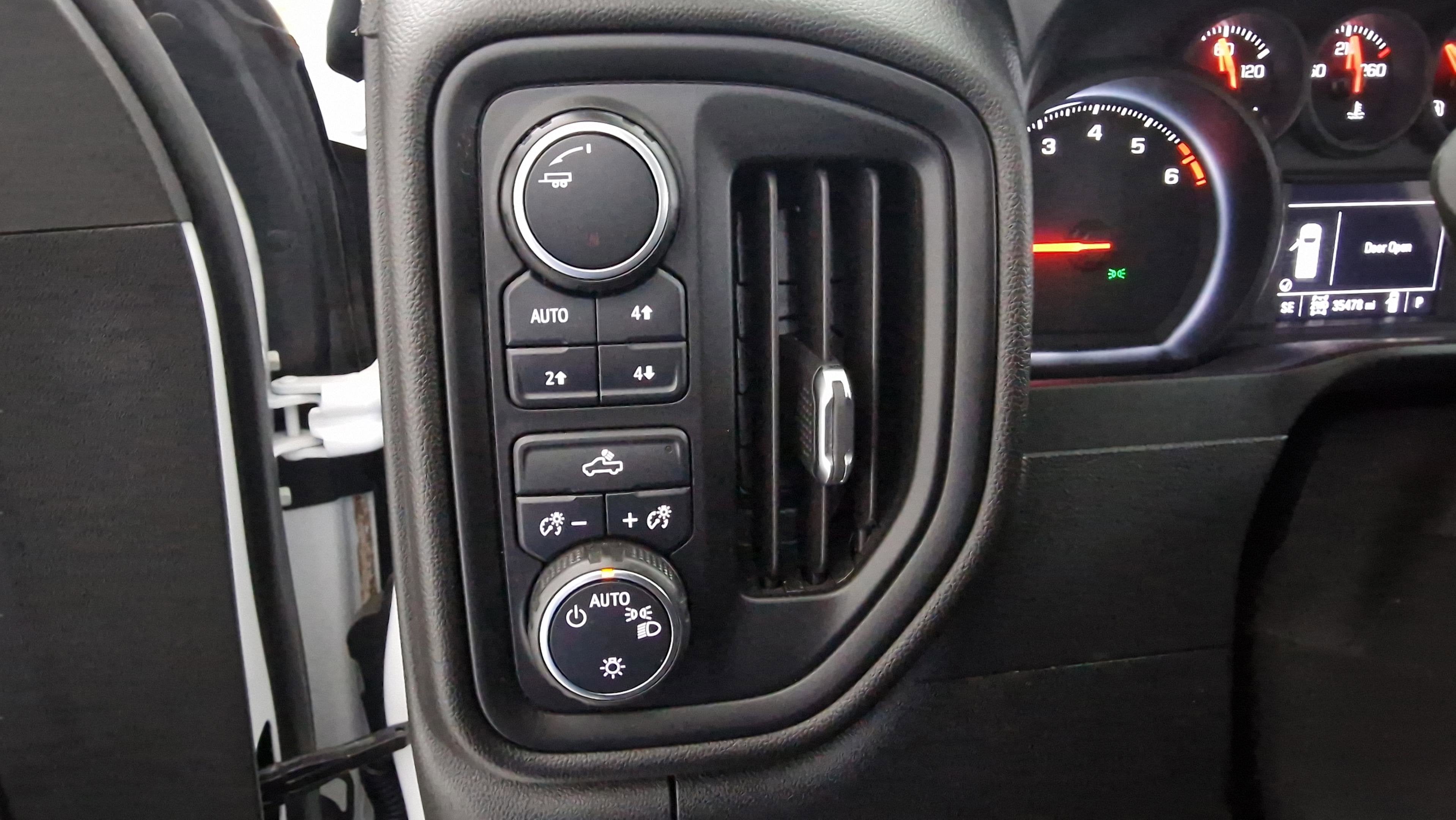 2021 Chevrolet Silverado 1500 4WD Crew Cab Short Bed Custom Trail Boss