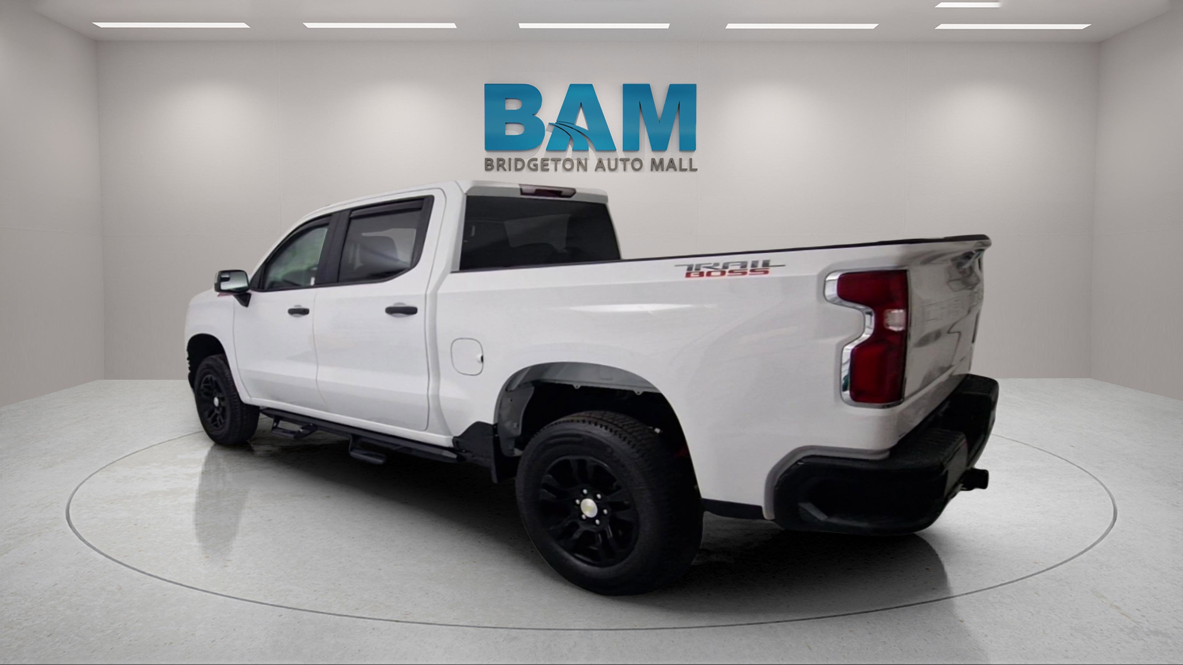 2021 Chevrolet Silverado 1500 4WD Crew Cab Short Bed Custom Trail Boss