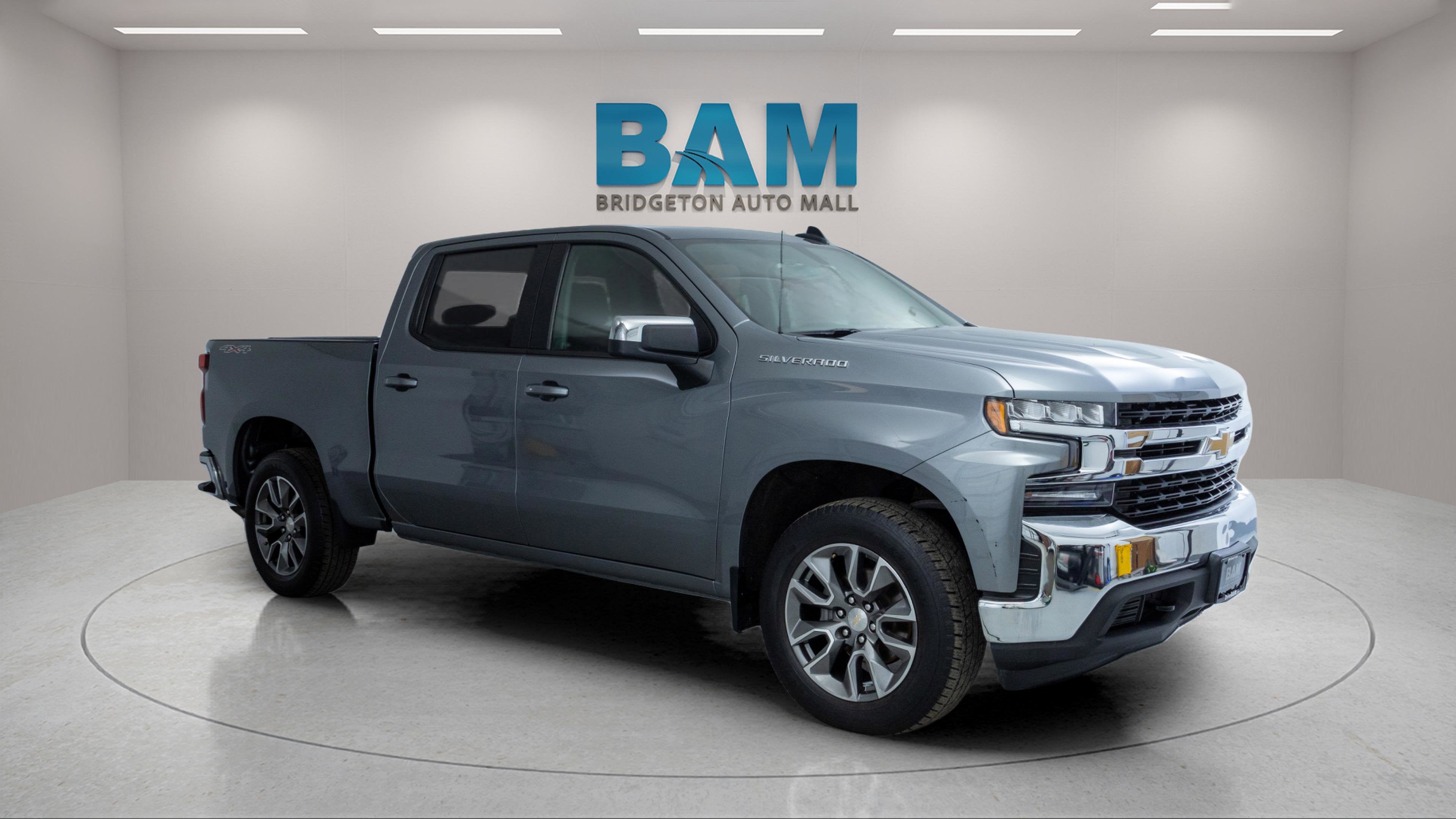 2022 Chevrolet Silverado 1500 LTD 4WD Crew Cab Short Bed LT with 2FL