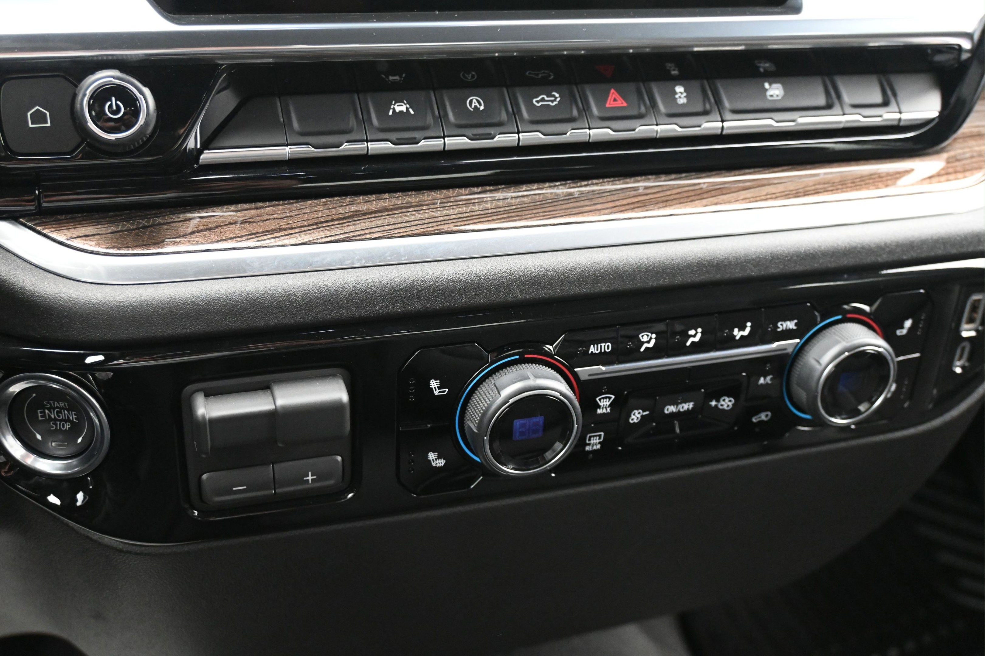 2026 Chevrolet Silverado 1500 4WD Crew Cab Short Bed RST
