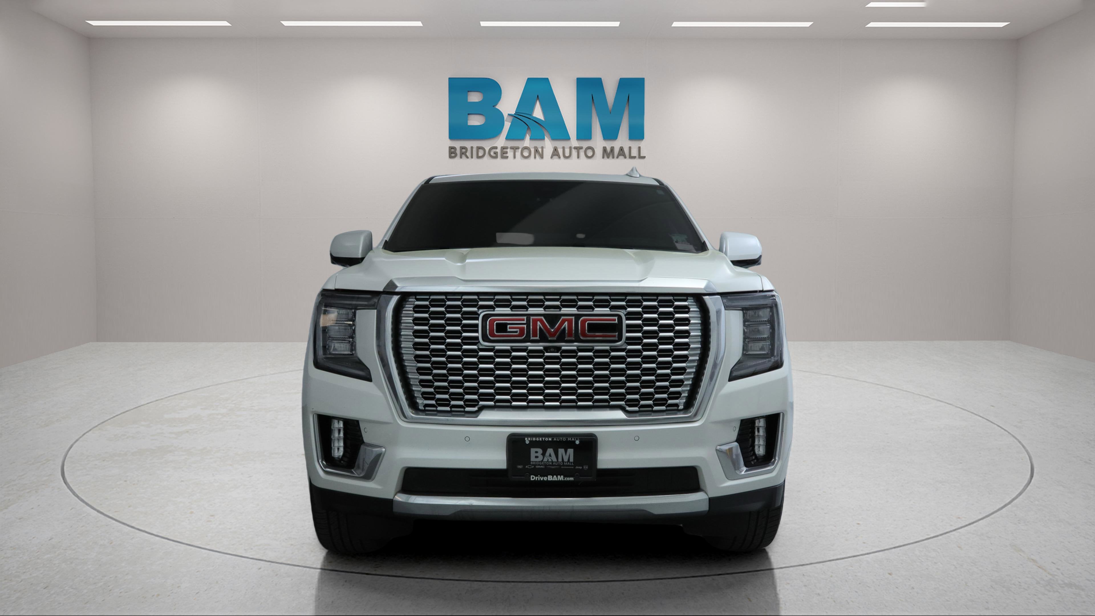 2022 GMC Yukon XL 4WD Denali