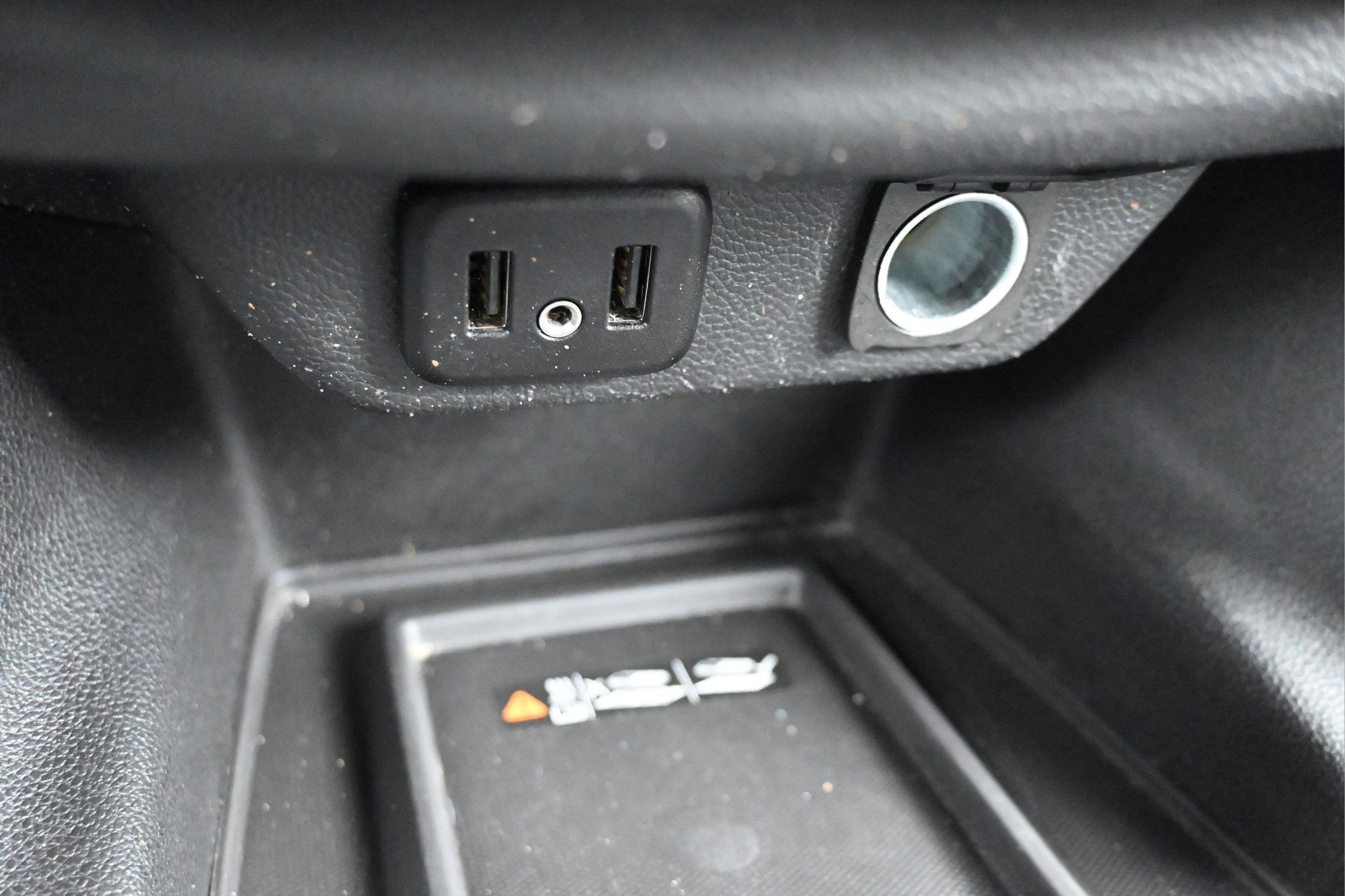 2023 Chevrolet Traverse FWD LT Leather