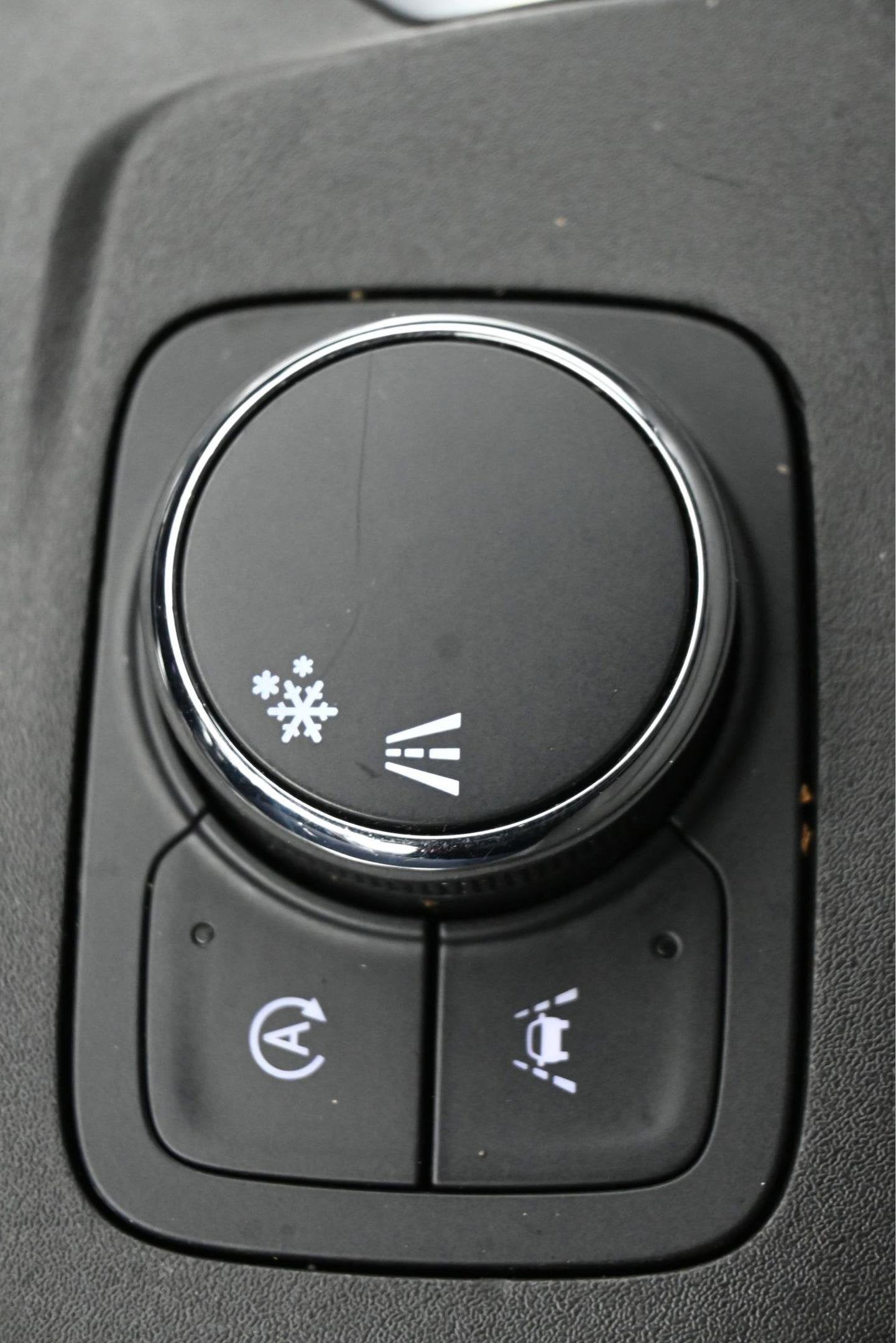 2023 Chevrolet Traverse FWD LT Leather