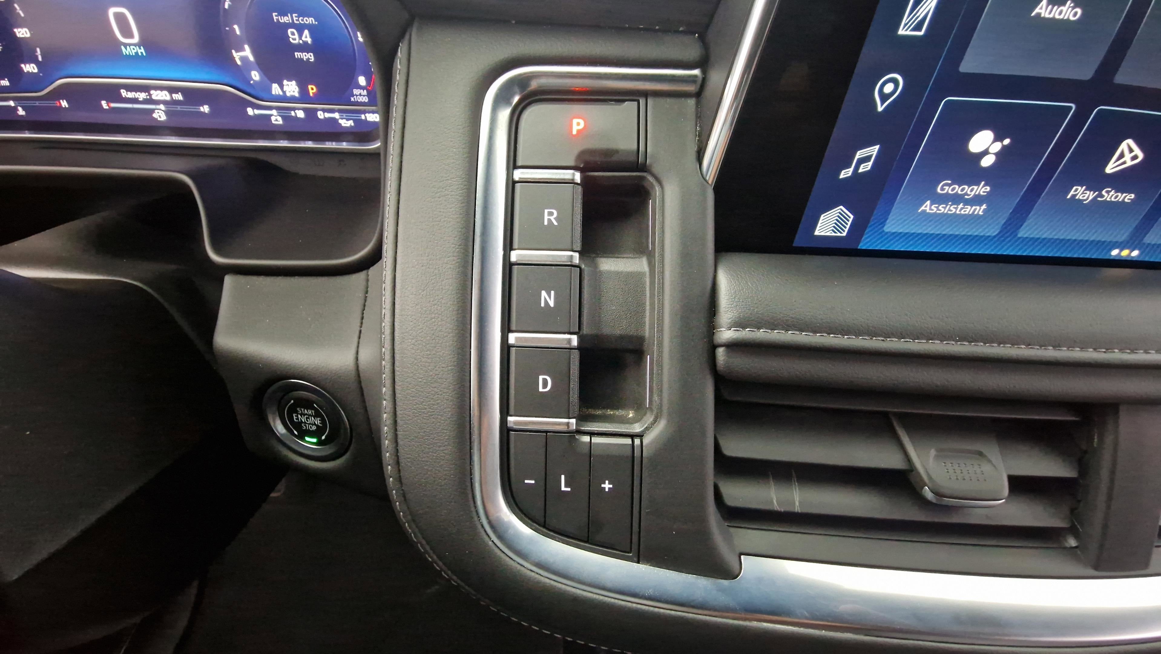 2023 Chevrolet Suburban 4WD LT