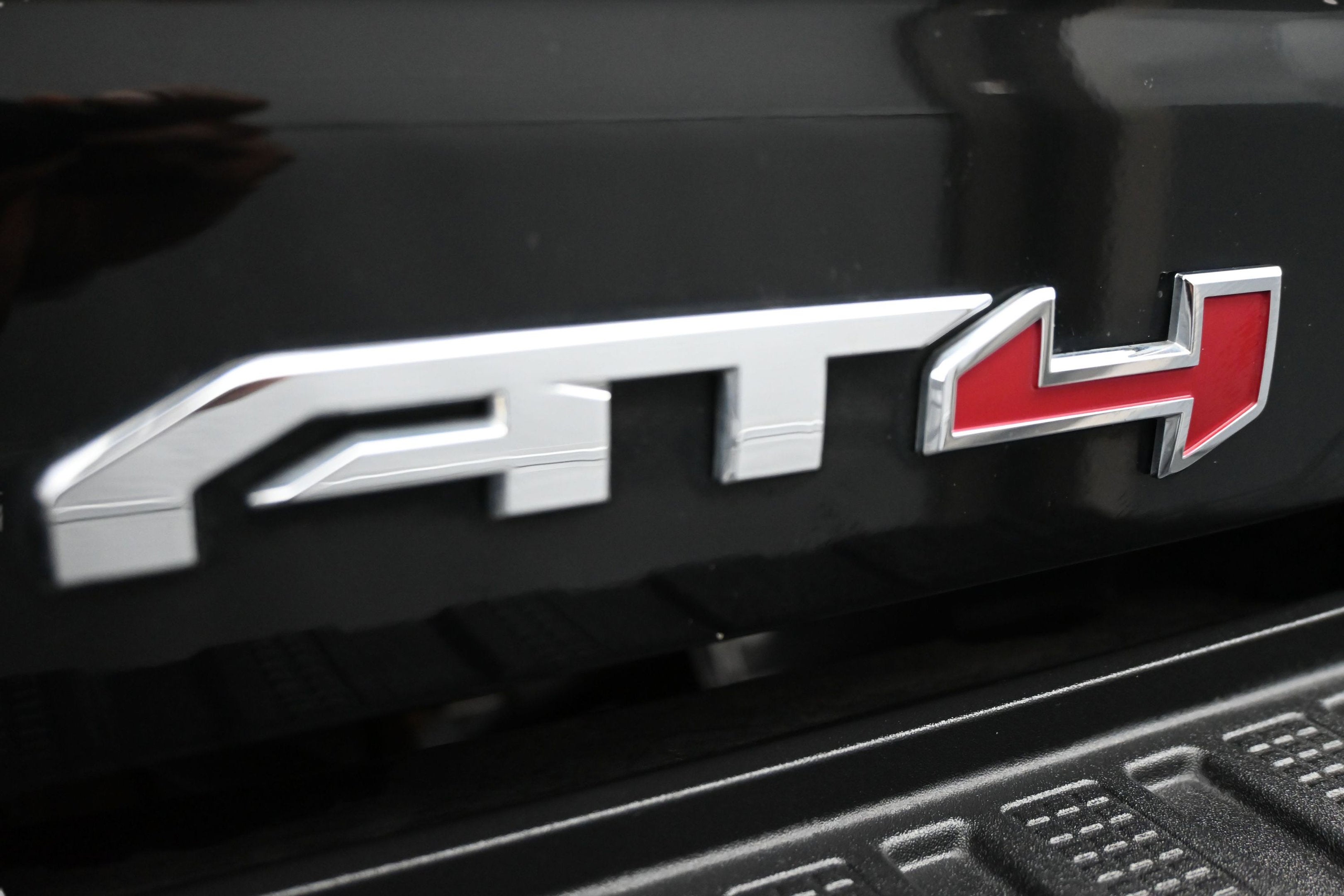 2020 GMC Sierra 2500HD 4WD Crew Cab Standard Bed AT4