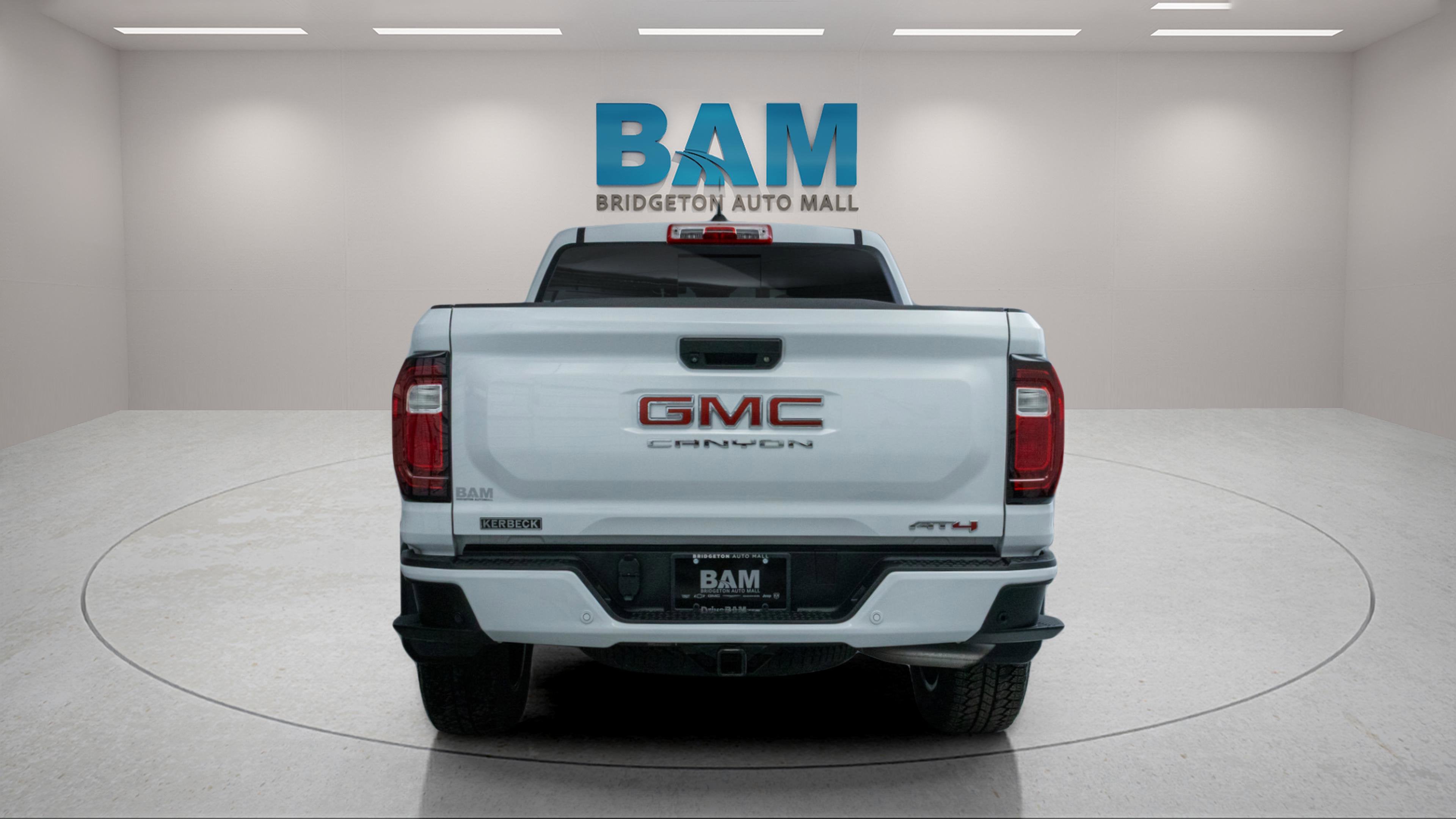 2023 GMC Canyon 4WD Crew Cab Short Box AT4