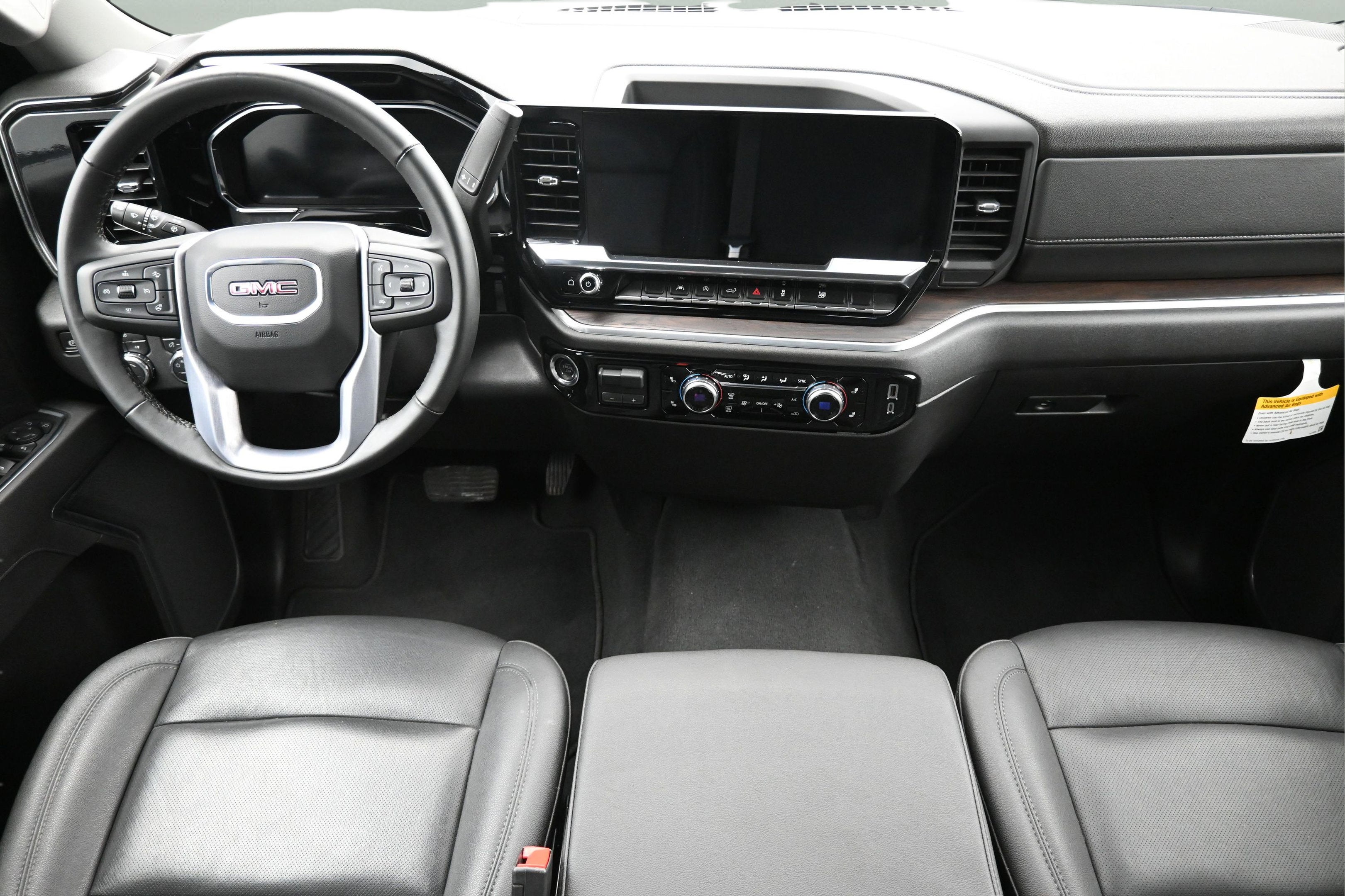 2026 GMC Sierra 1500 Crew Cab, Short Bed, SLT, 4WD