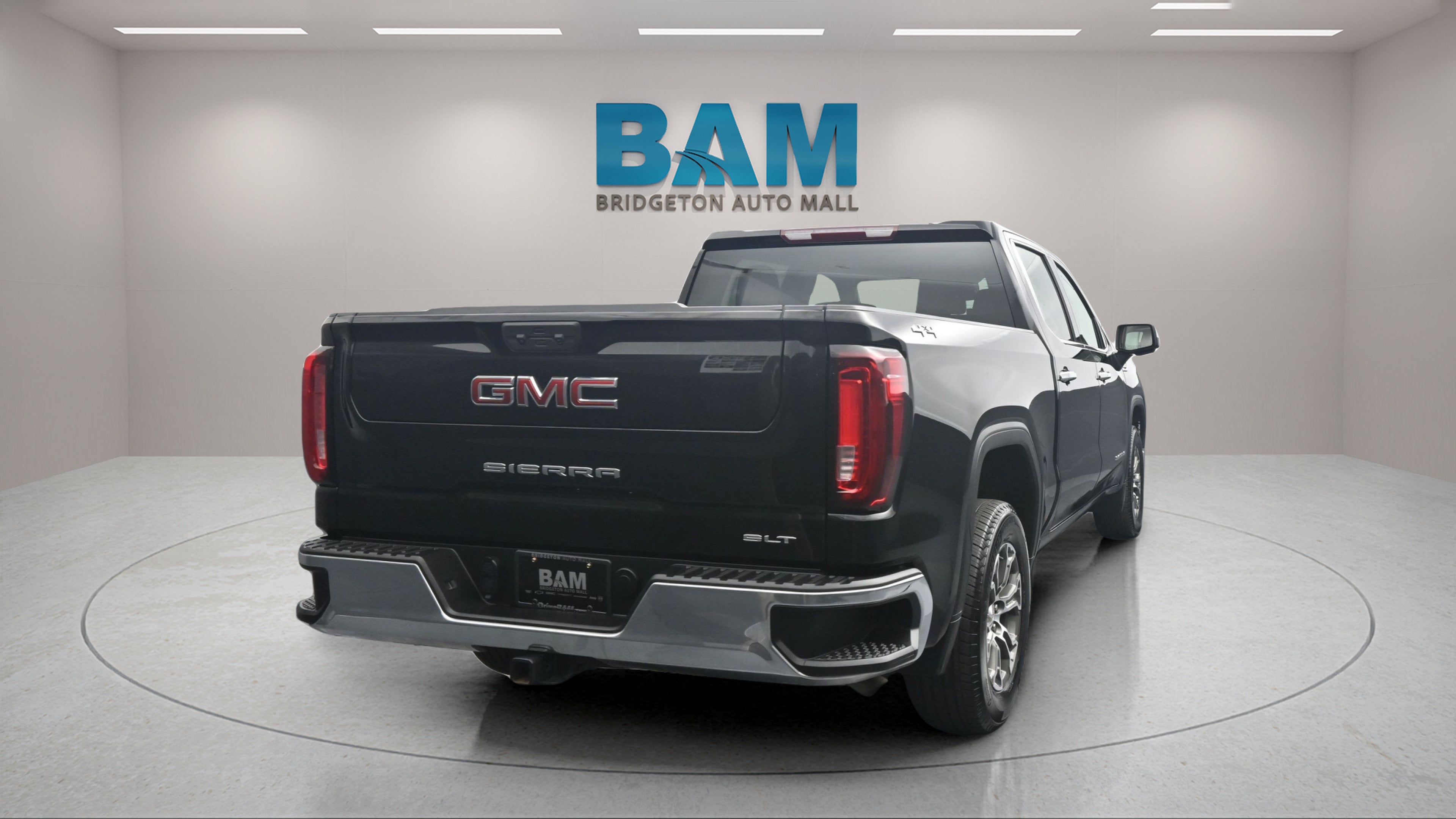 2026 GMC Sierra 1500 Crew Cab, Short Bed, SLT, 4WD