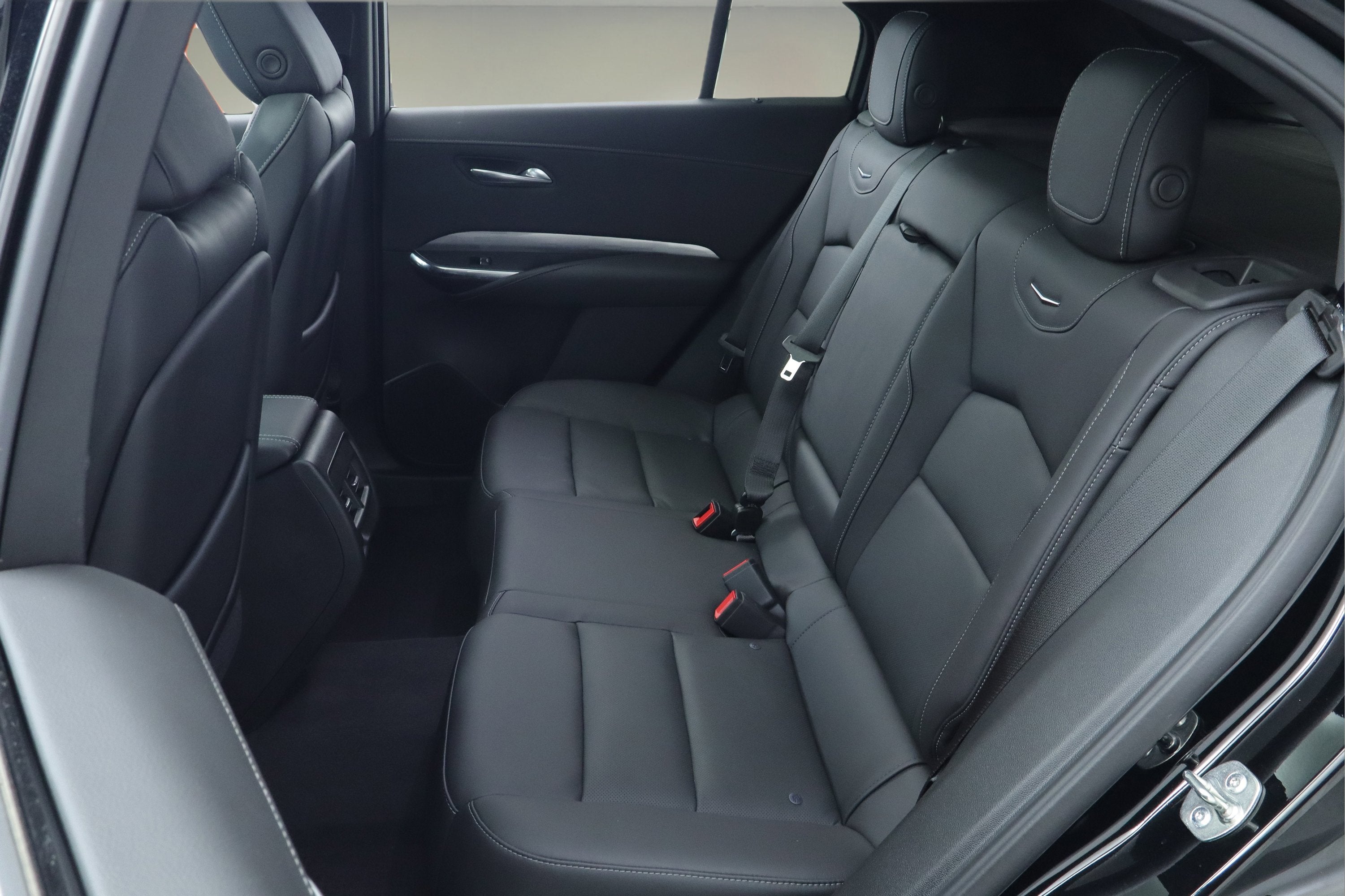 2025 Cadillac XT4 FWD Premium Luxury