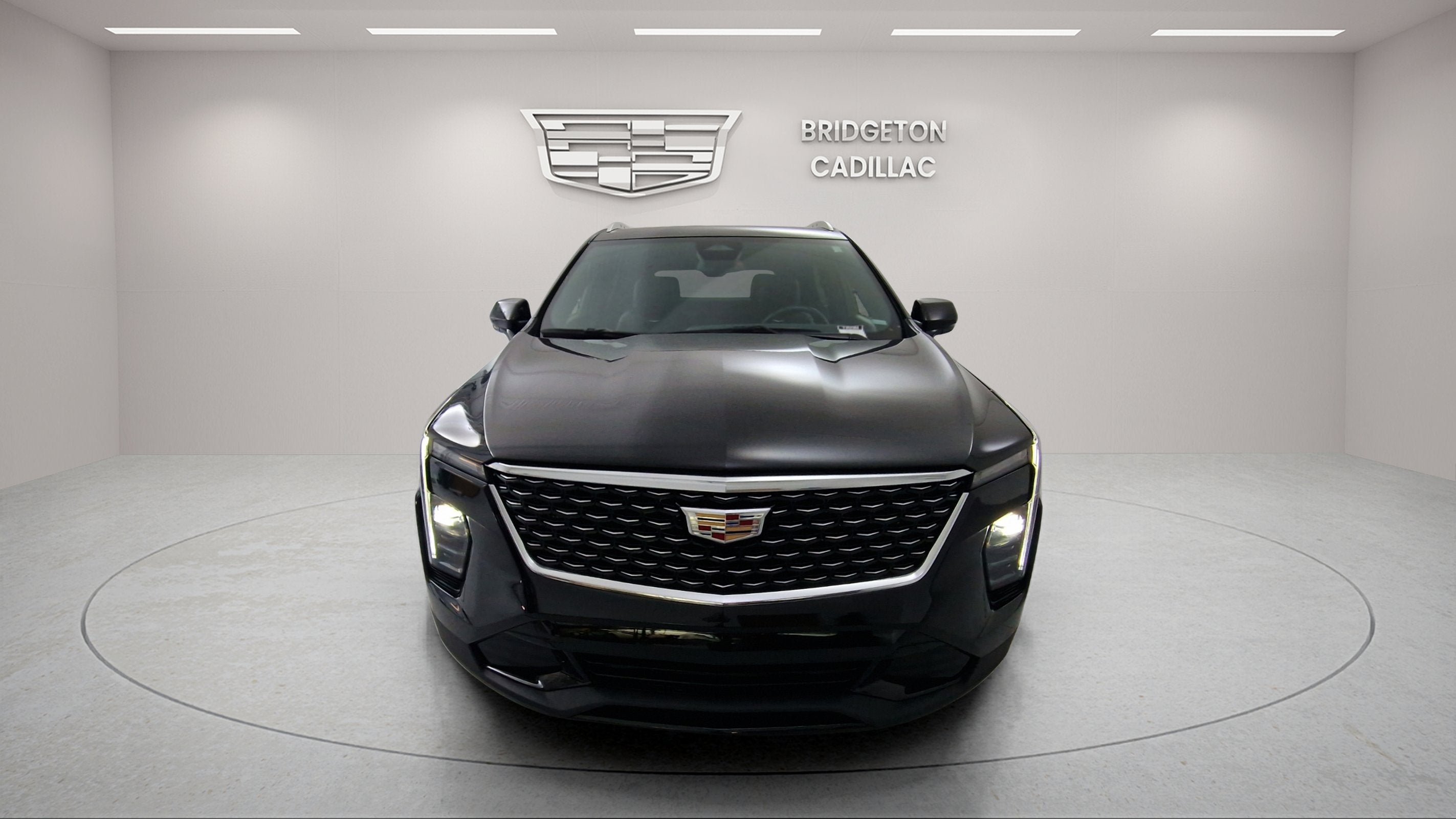 2024 Cadillac XT4 FWD Premium Luxury