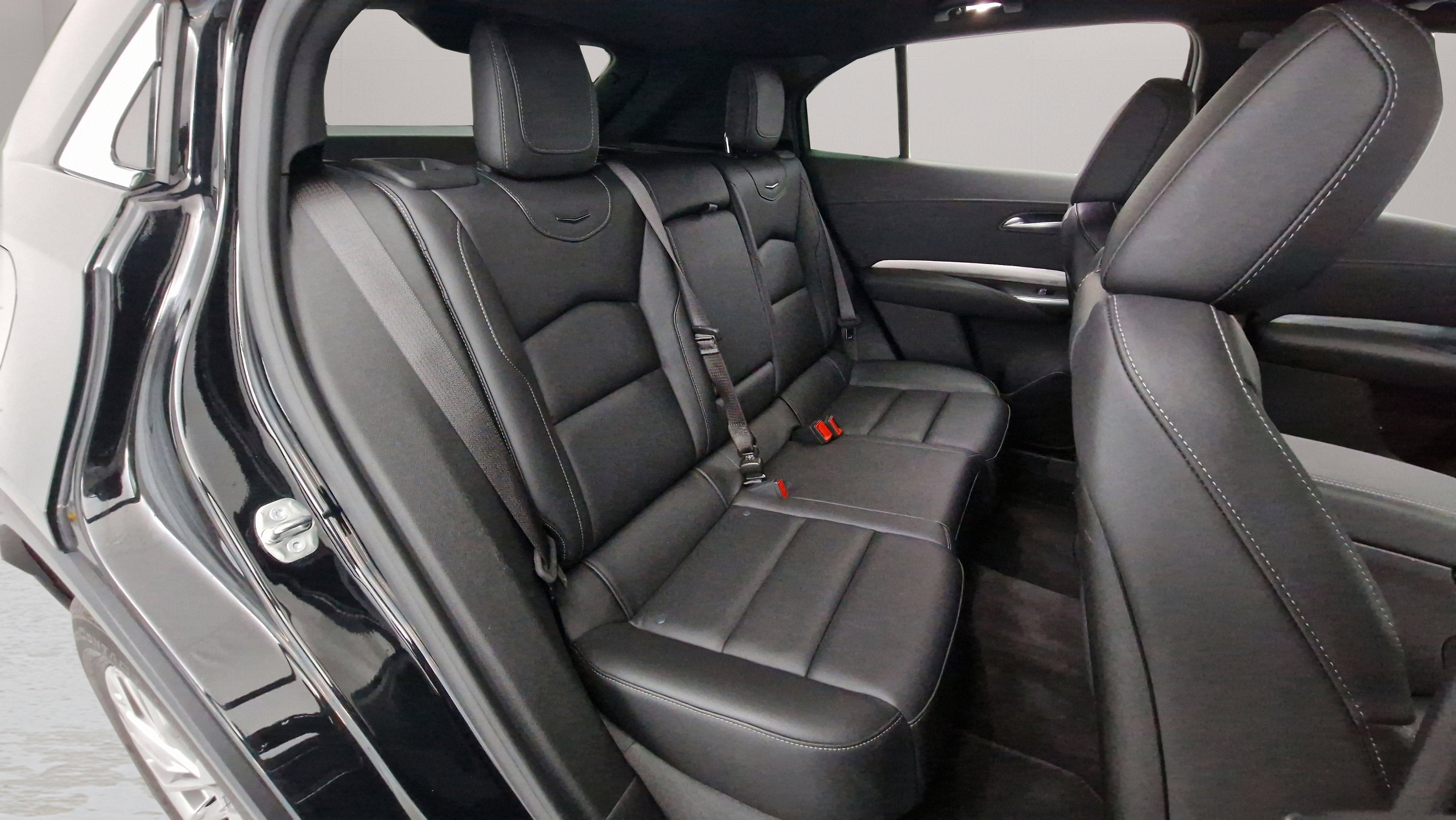 2024 Cadillac XT4 FWD Premium Luxury