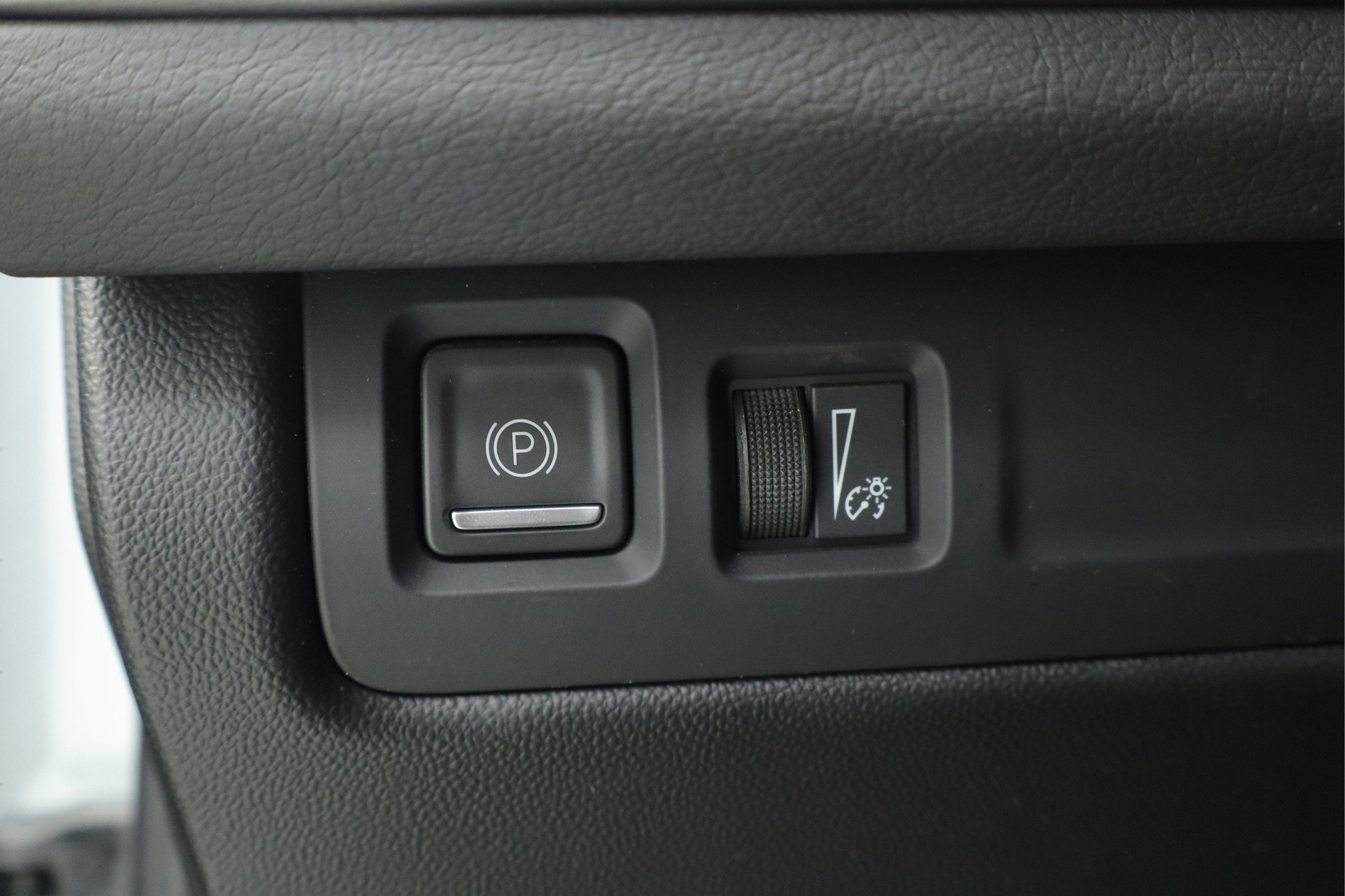 2024 Cadillac XT4 AWD Premium Luxury