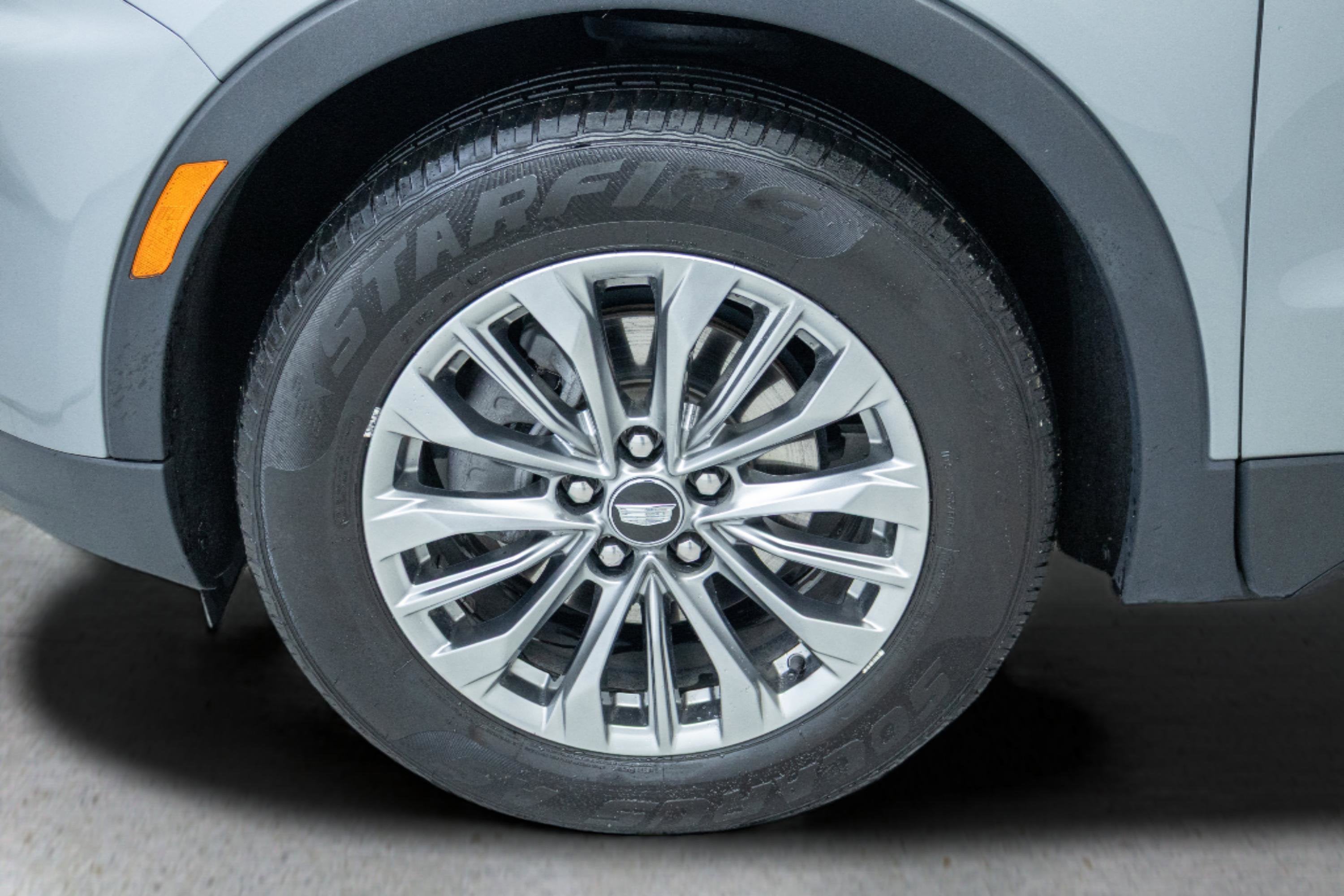 2024 Cadillac XT4 AWD Premium Luxury