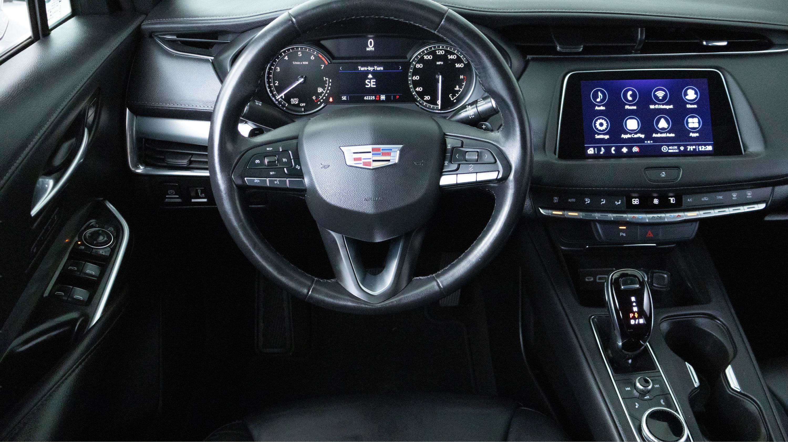 2022 Cadillac XT4 AWD Premium Luxury