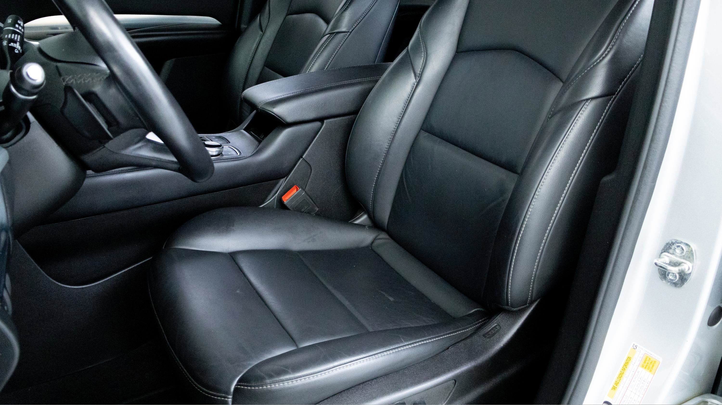 2022 Cadillac XT4 AWD Premium Luxury