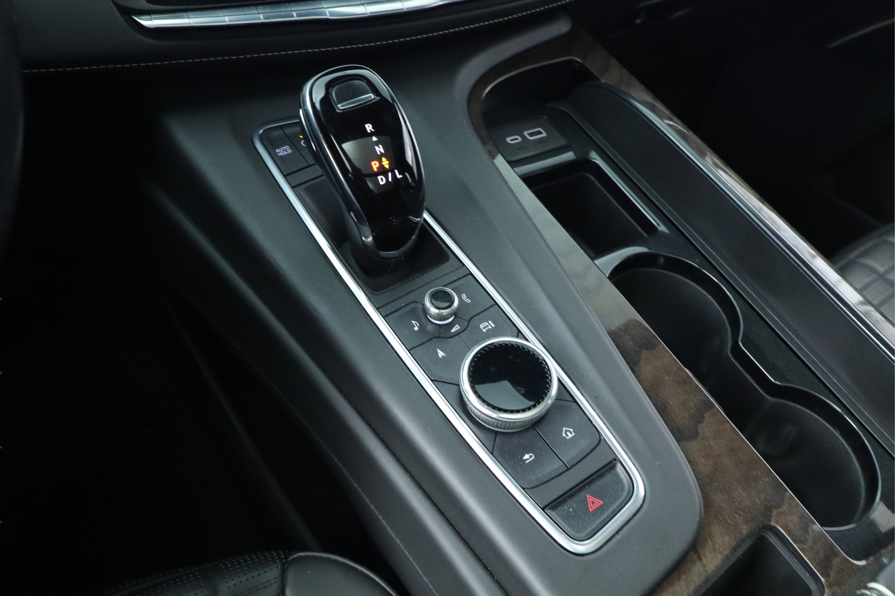 2022 Cadillac Escalade 4WD Sport Platinum