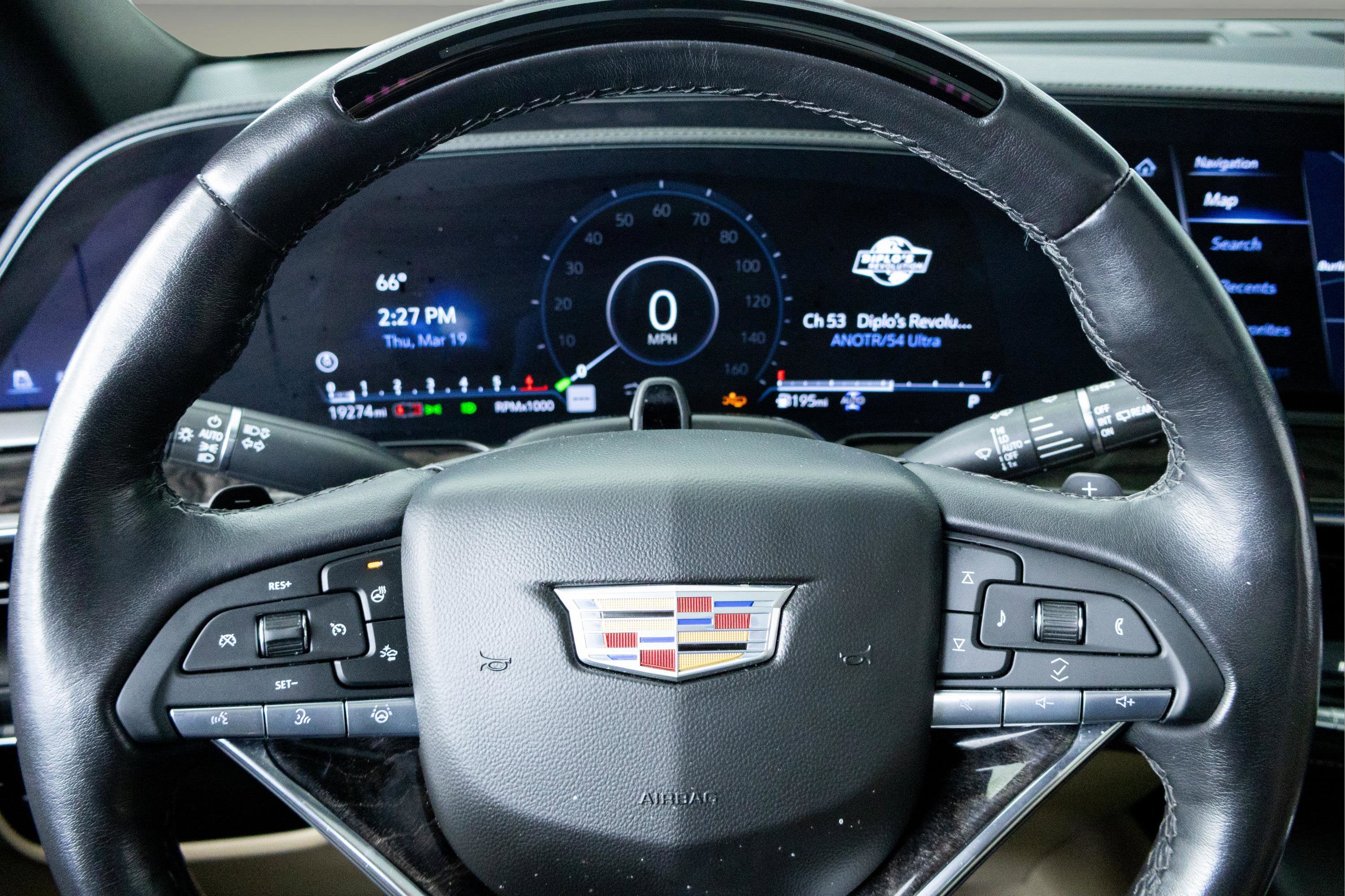 2023 Cadillac Escalade ESV 4WD Premium Luxury