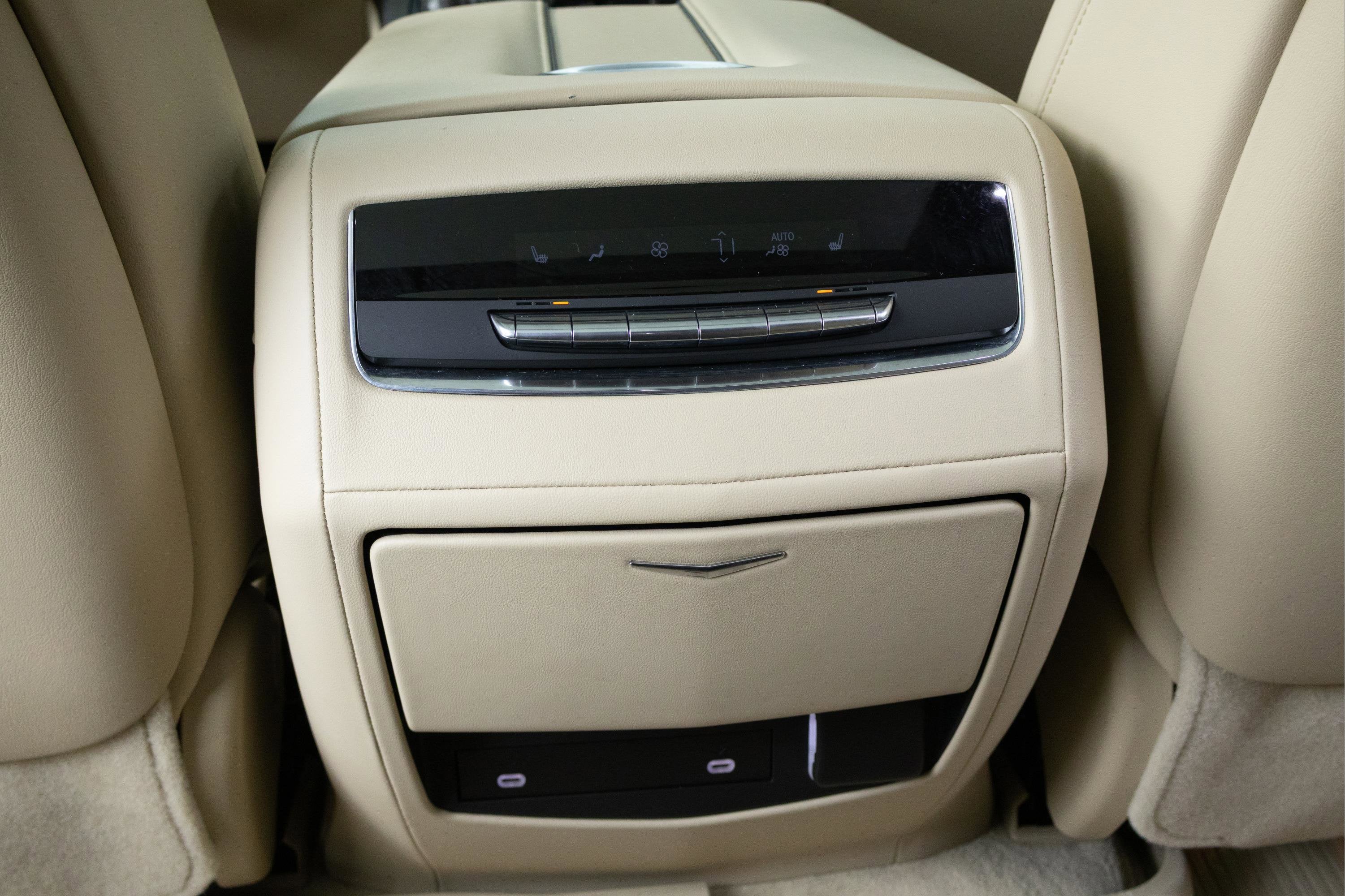 2023 Cadillac Escalade ESV 4WD Premium Luxury