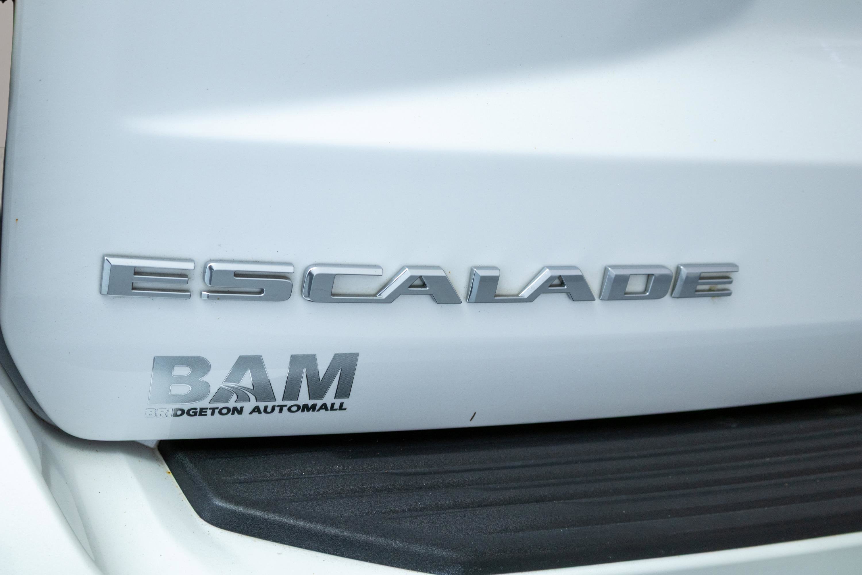 2023 Cadillac Escalade ESV 4WD Premium Luxury