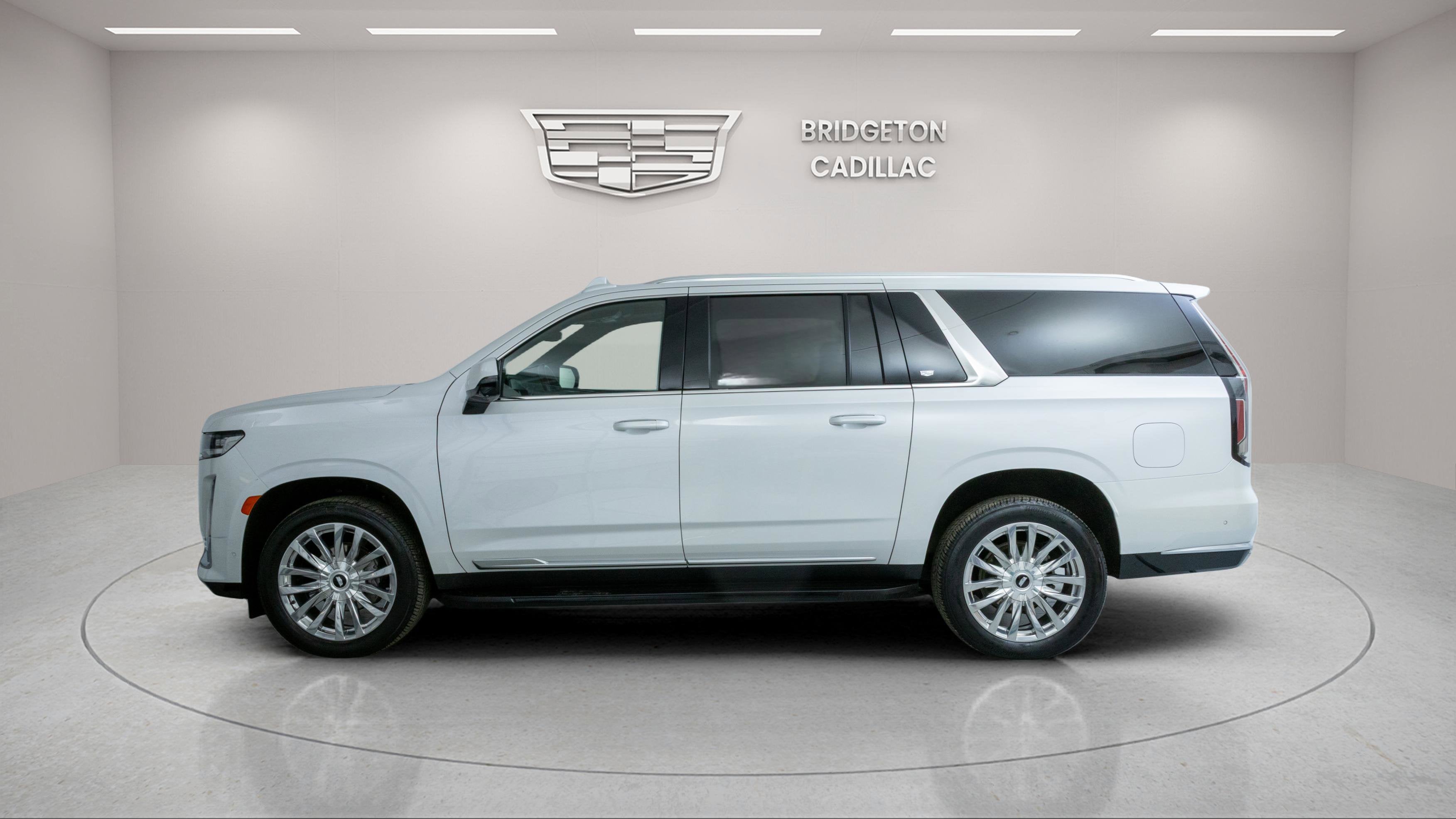 2023 Cadillac Escalade ESV 4WD Premium Luxury