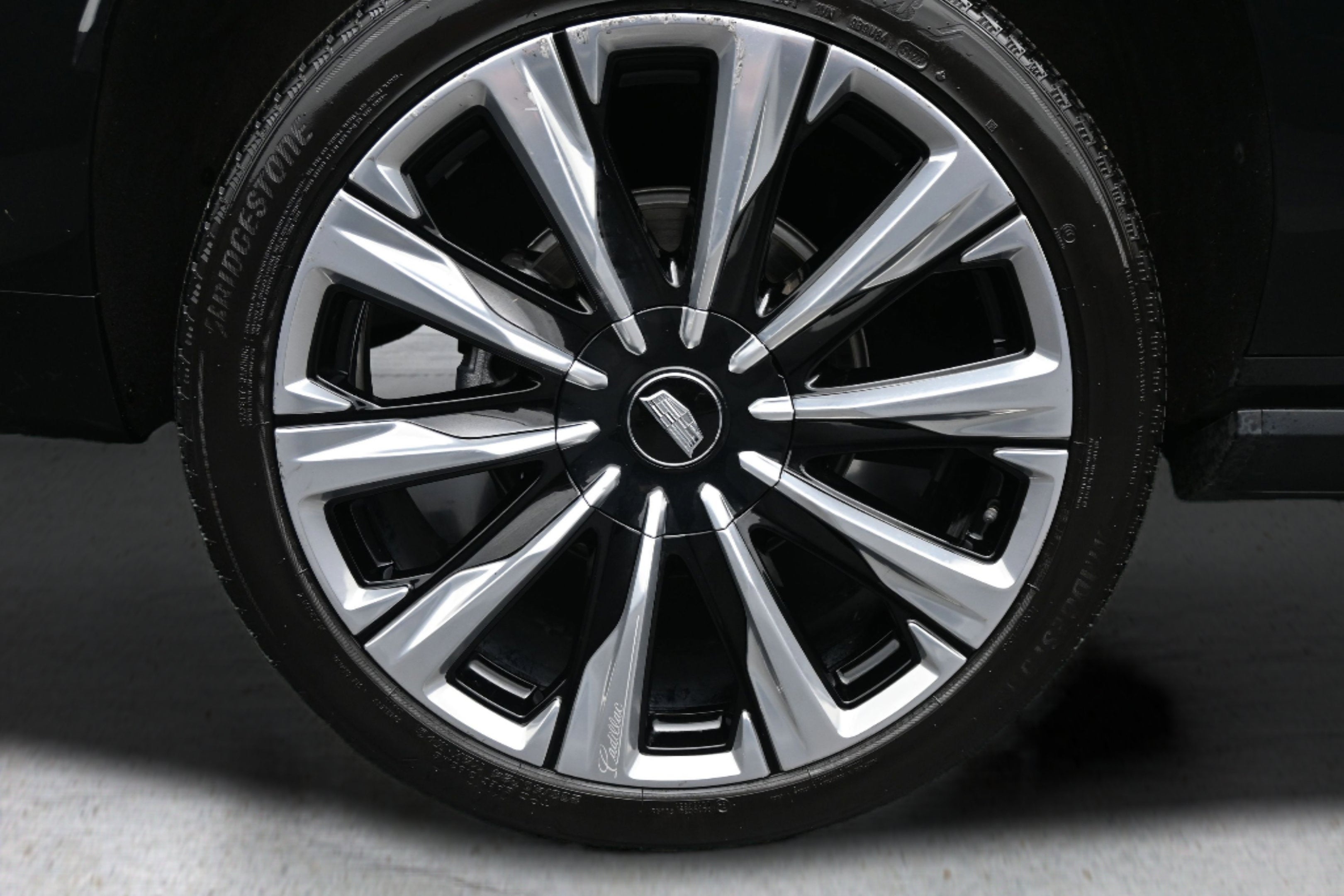 2025 Cadillac Escalade ESV 4WD Premium Luxury Platinum