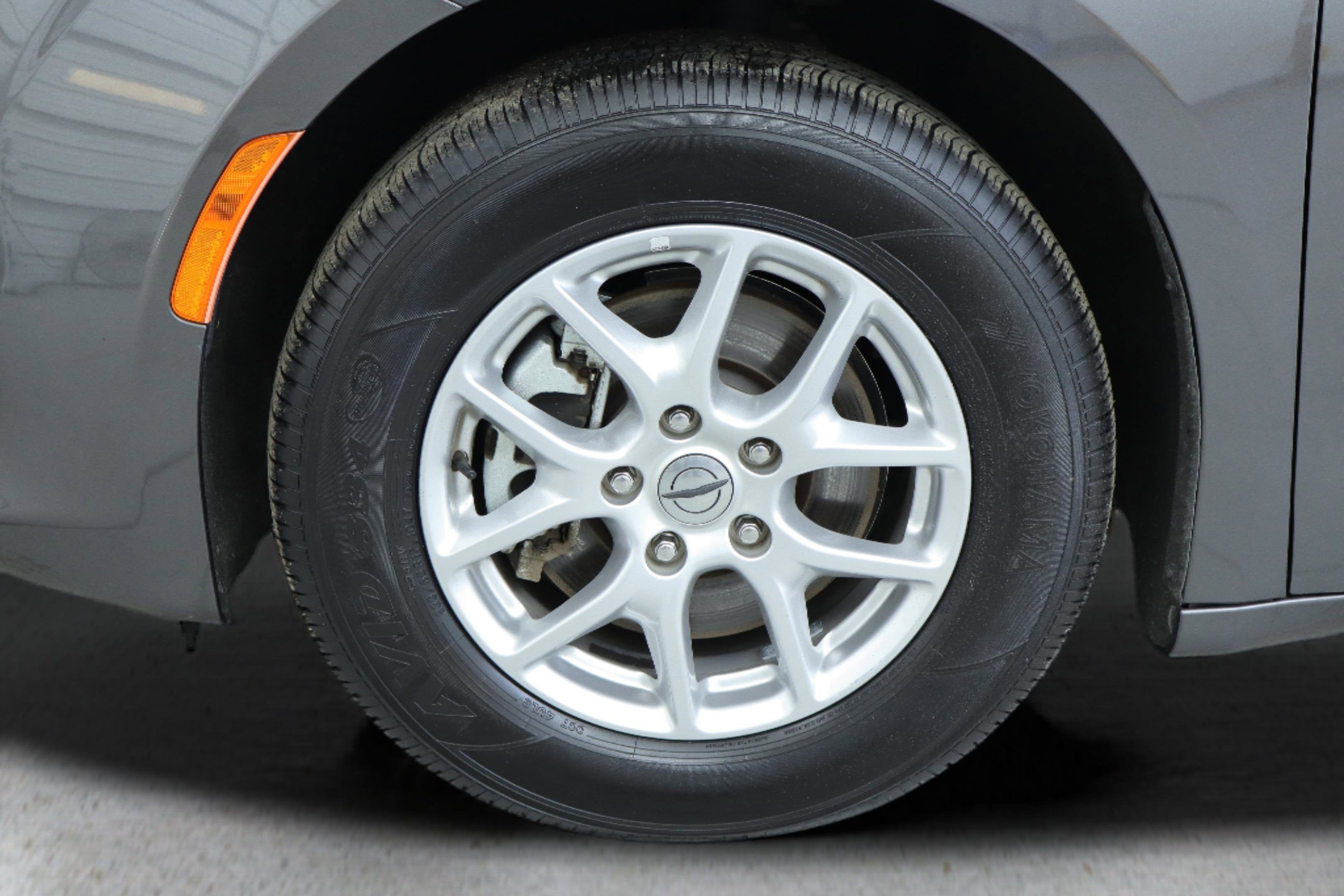 2023 Chrysler Voyager LX