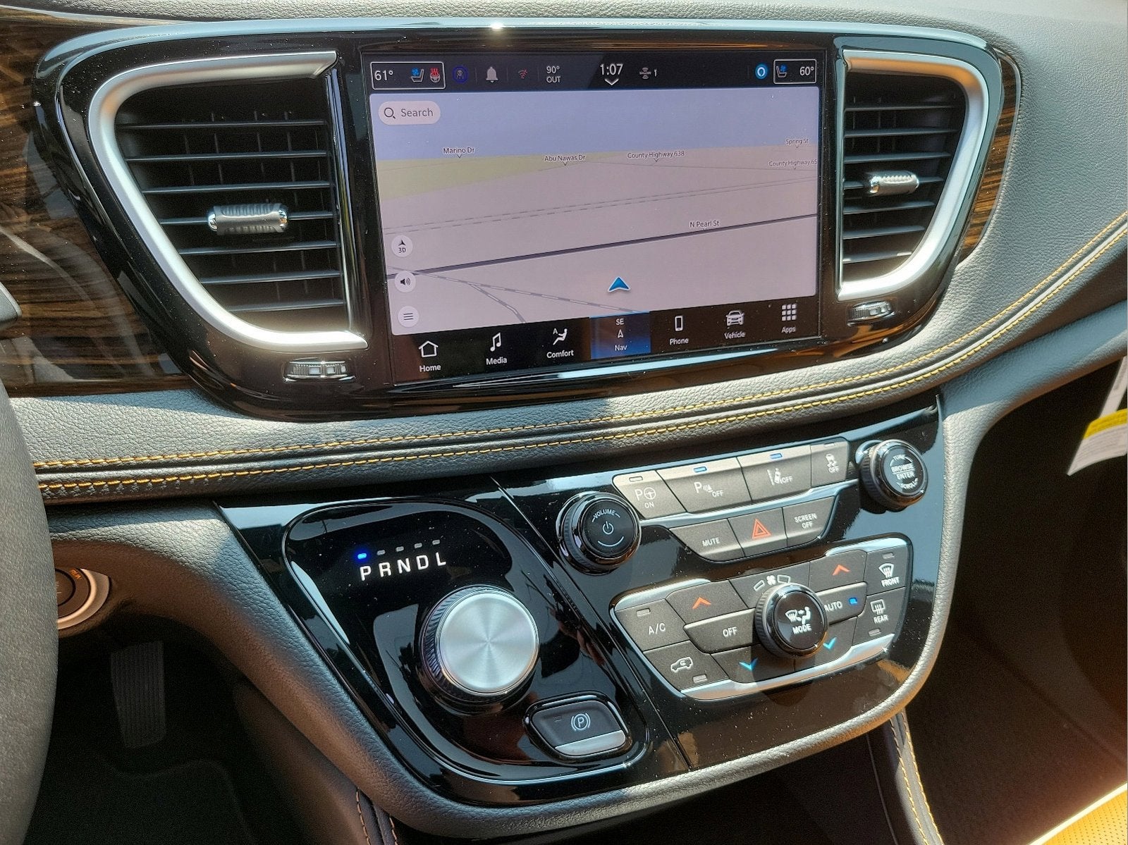 2023 Chrysler Pacifica Hybrid Pinnacle