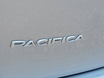 2023 Chrysler Pacifica Hybrid Pinnacle