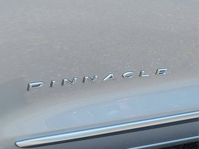 2023 Chrysler Pacifica Hybrid Pinnacle