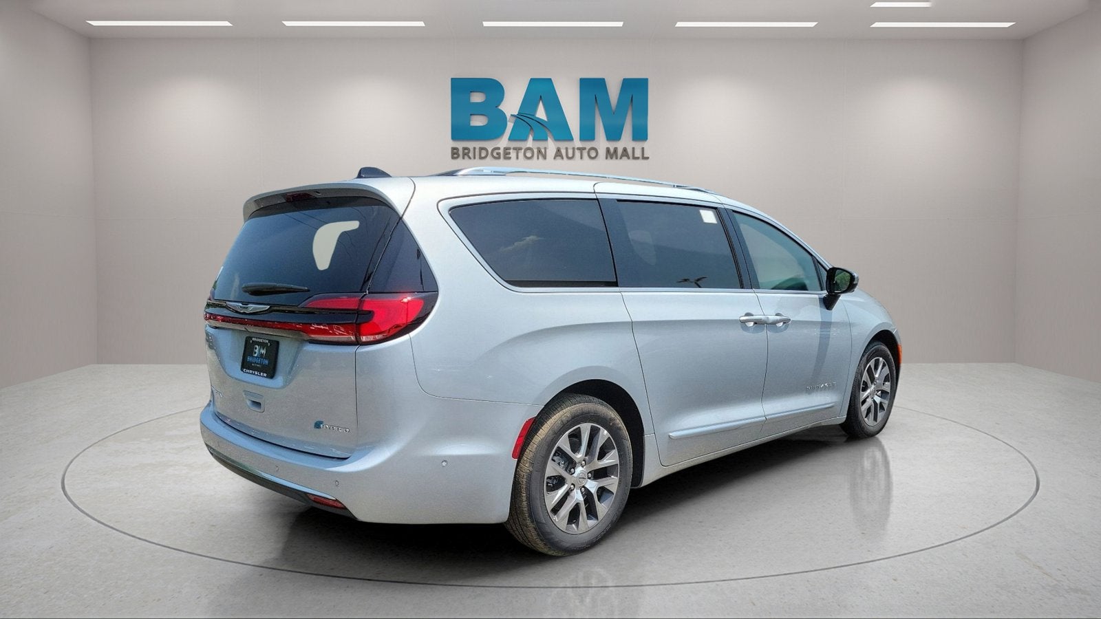 2023 Chrysler Pacifica Hybrid Pinnacle