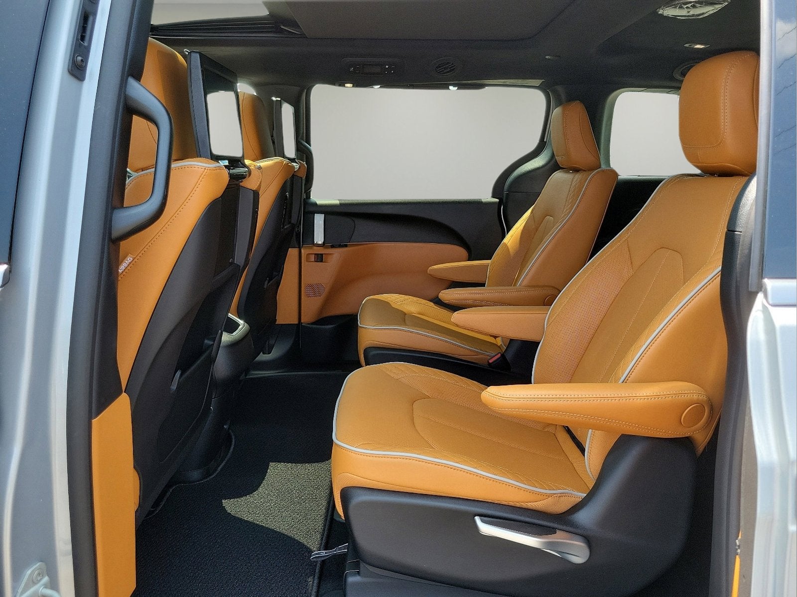 2023 Chrysler Pacifica Hybrid Pinnacle