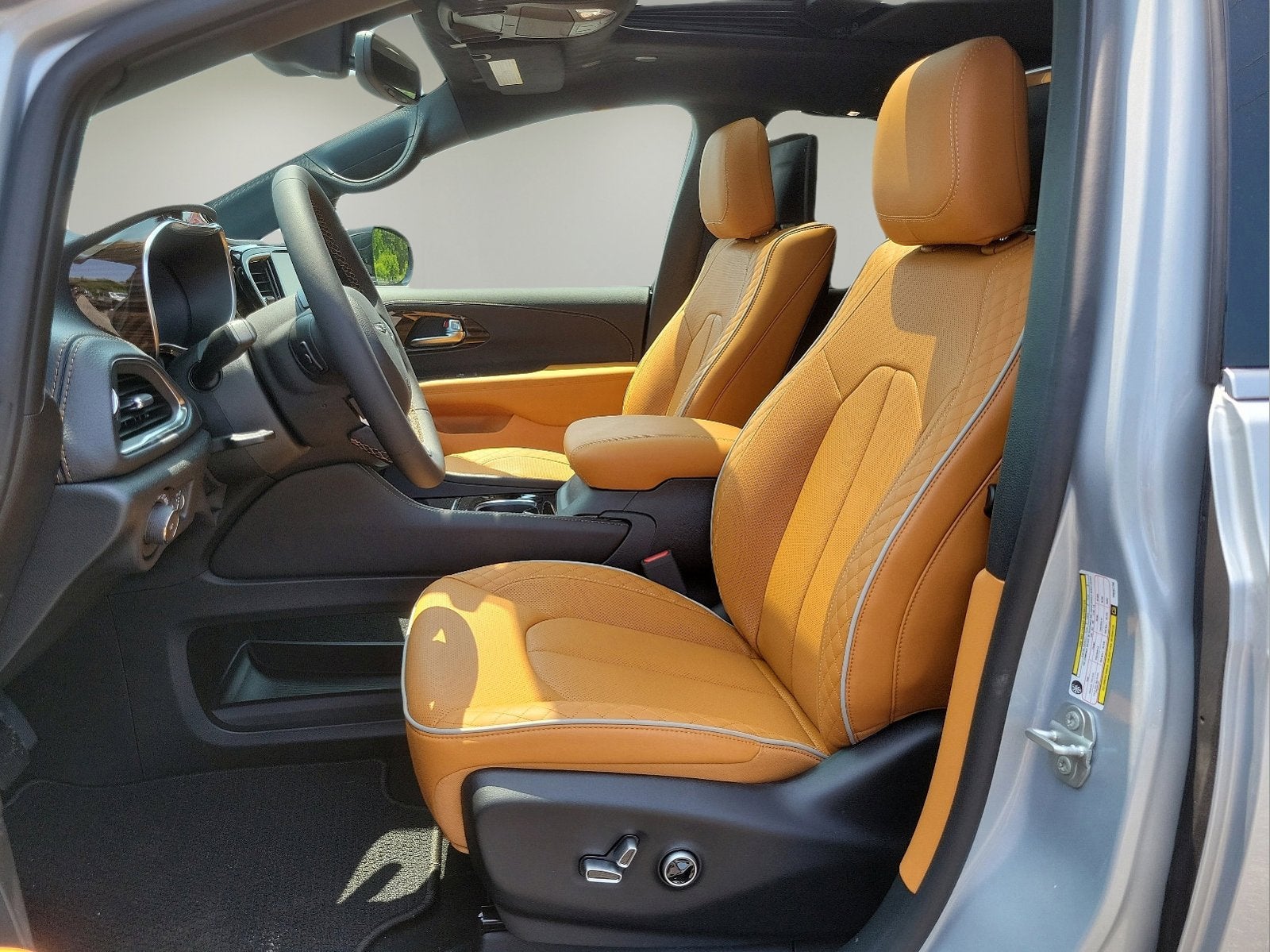 2023 Chrysler Pacifica Hybrid Pinnacle