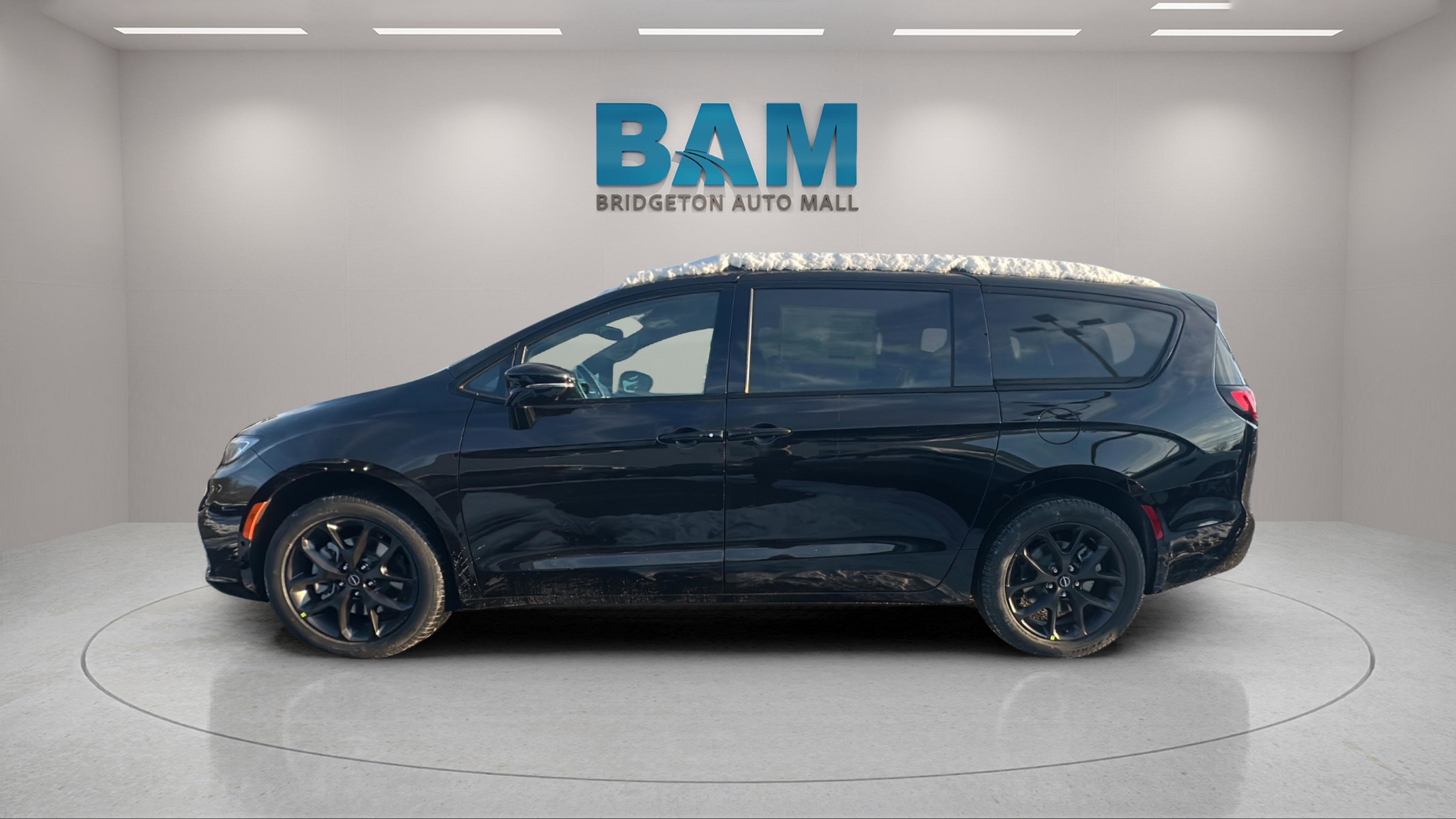 2026 Chrysler Pacifica PACIFICA LIMITED AWD