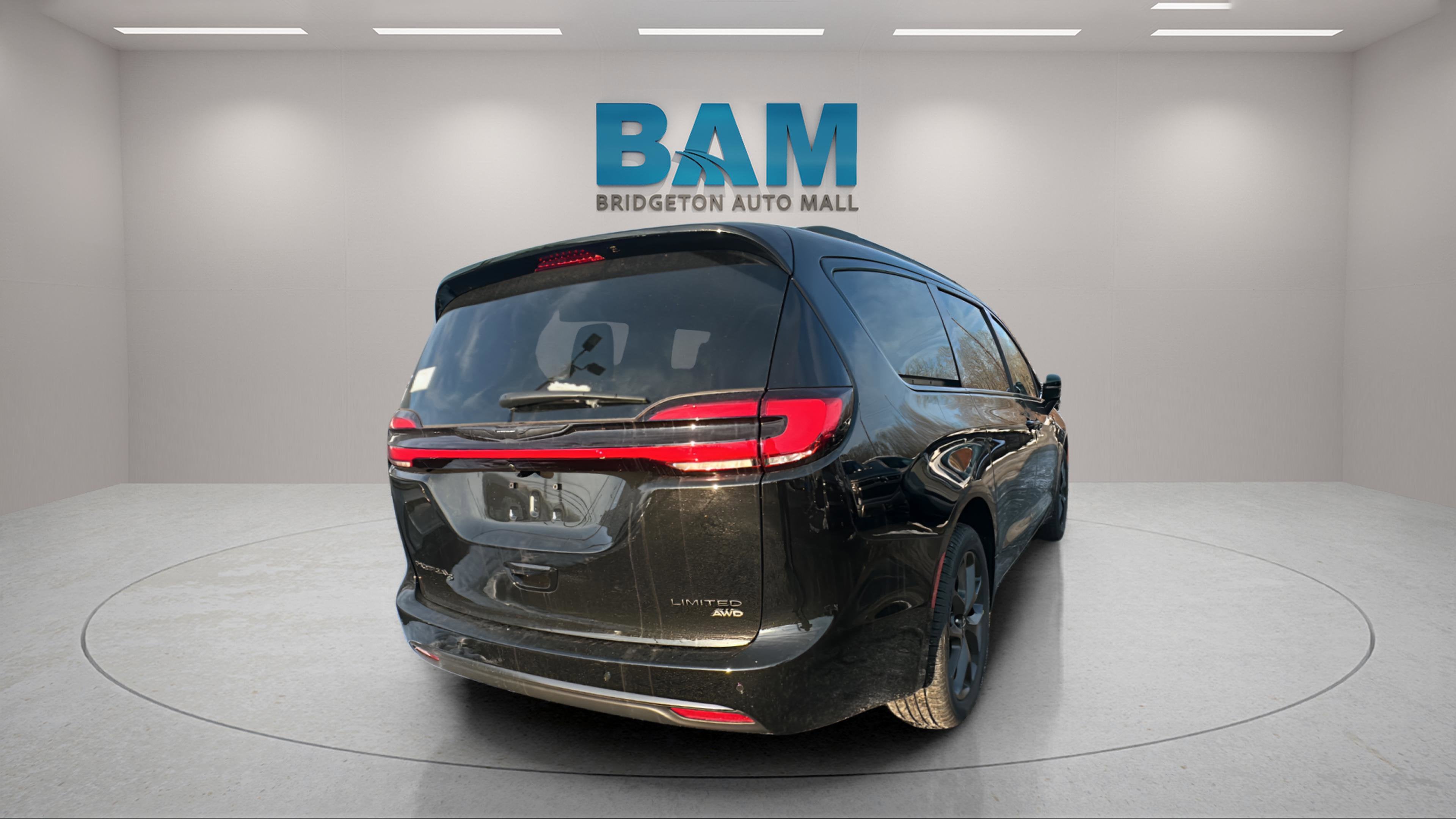 2026 Chrysler Pacifica PACIFICA LIMITED AWD