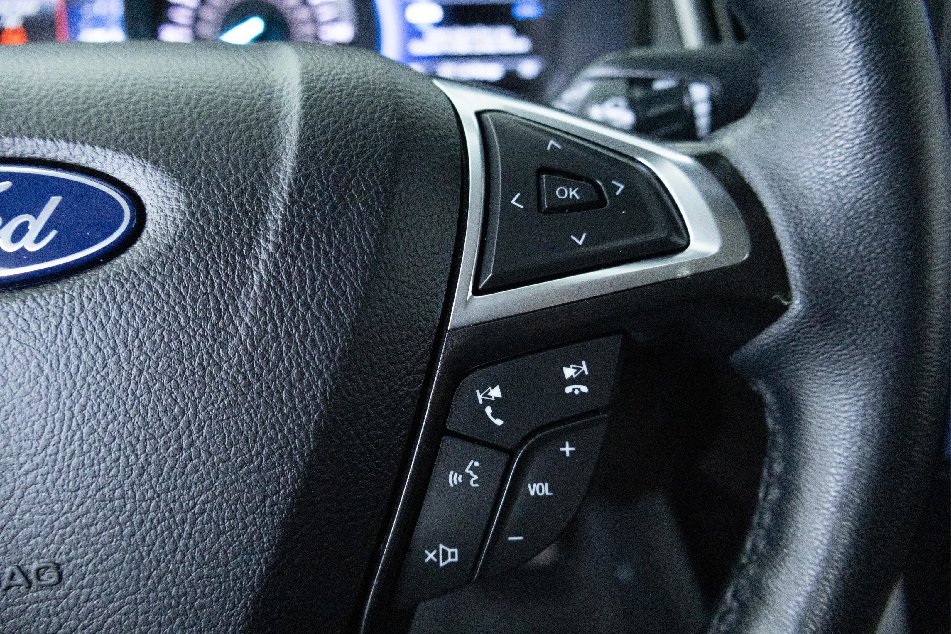 2024 Ford Edge Base
