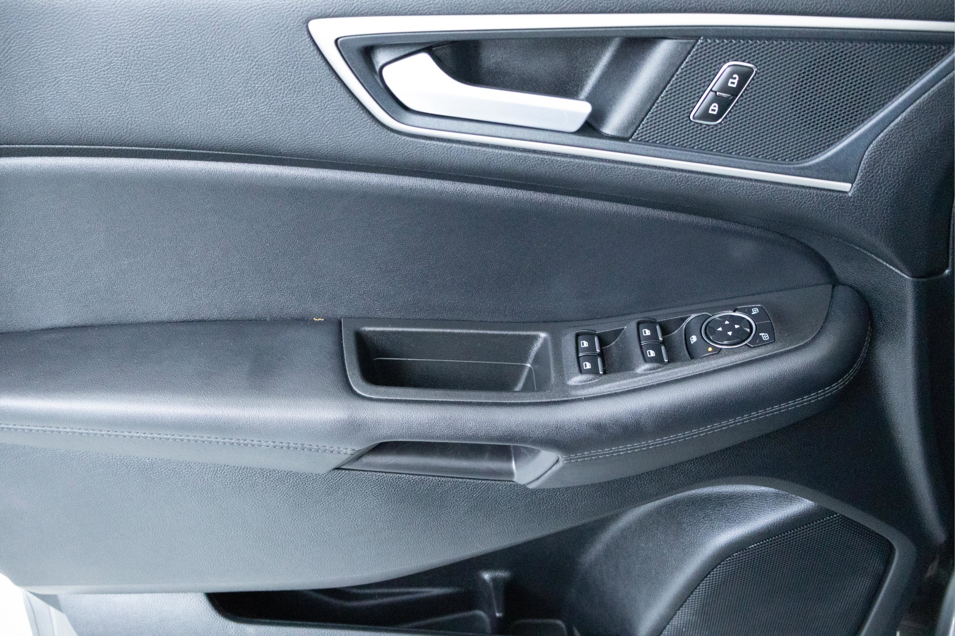 2024 Ford Edge Base