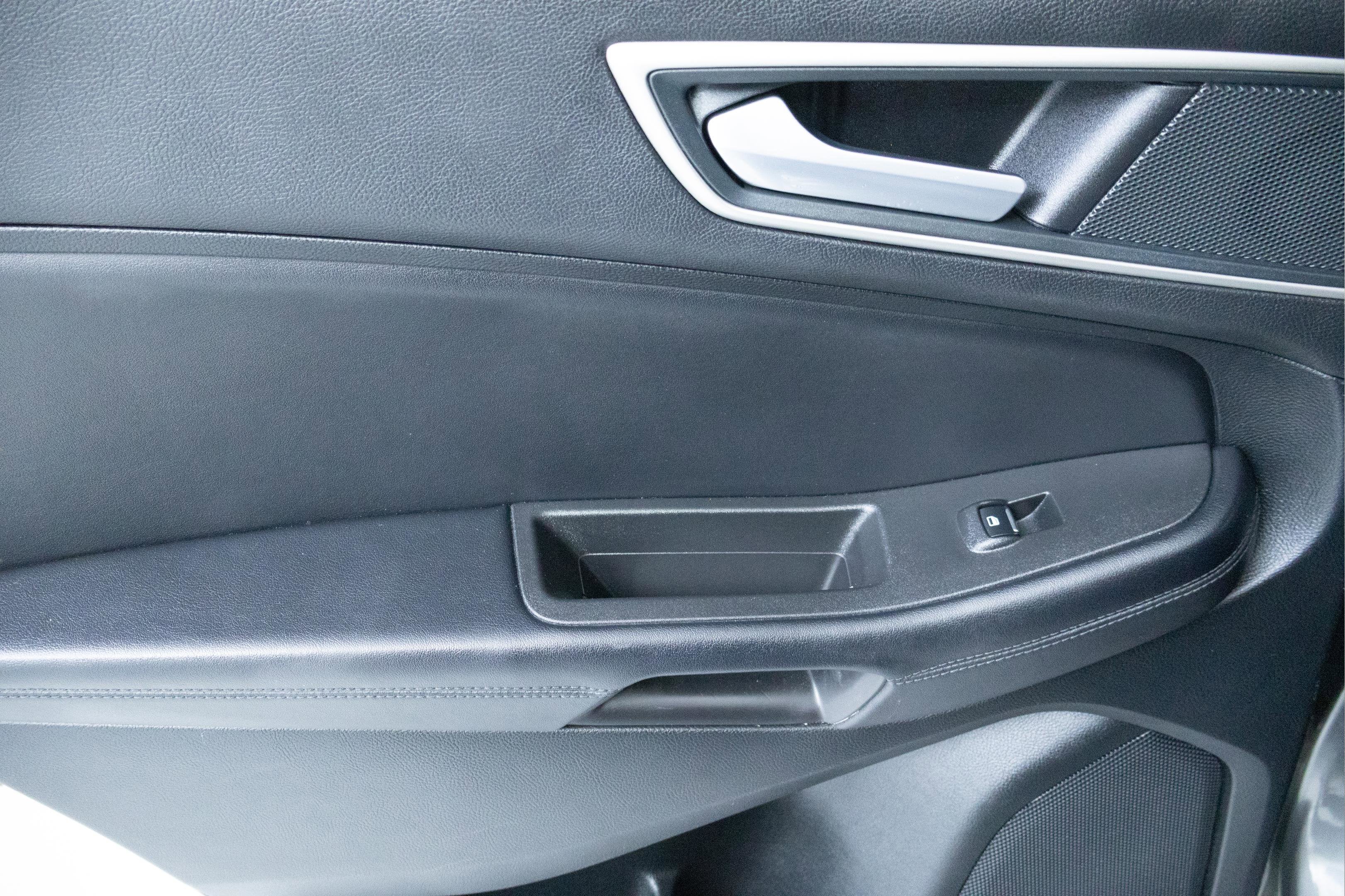 2024 Ford Edge Base