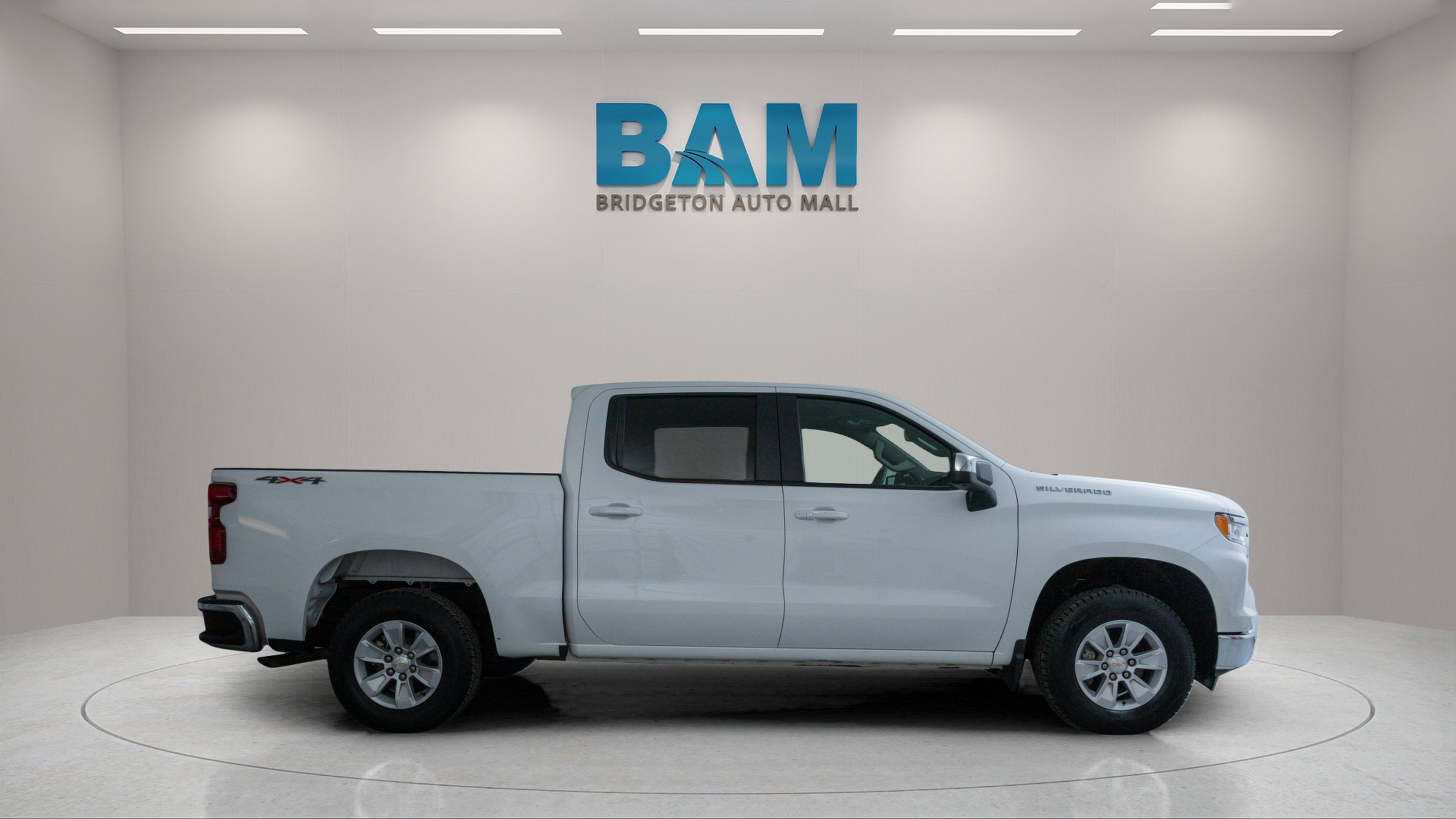2025 Chevrolet Silverado 1500 4WD Crew Cab Standard Bed LT